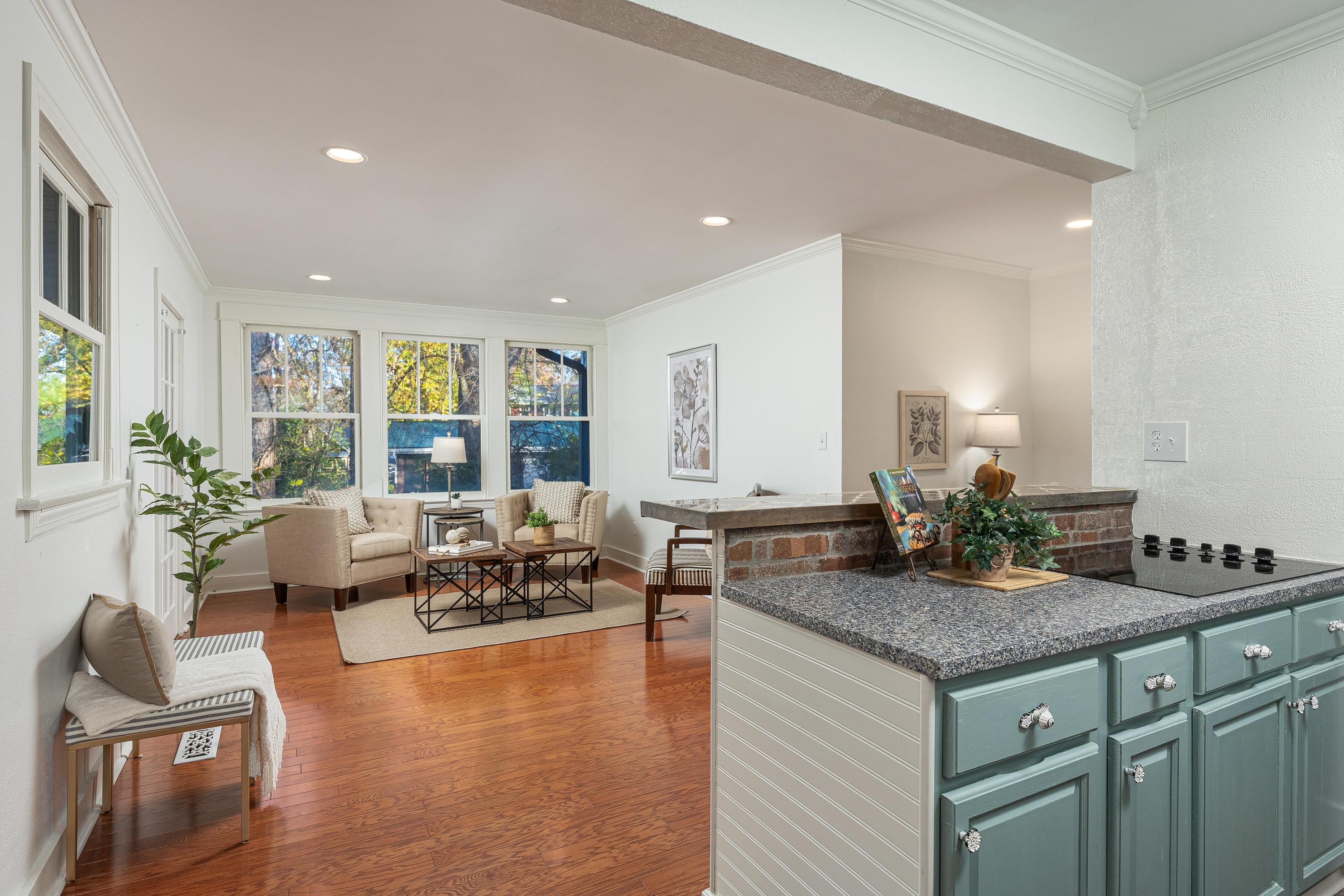 709 Mt Vernon Avenue