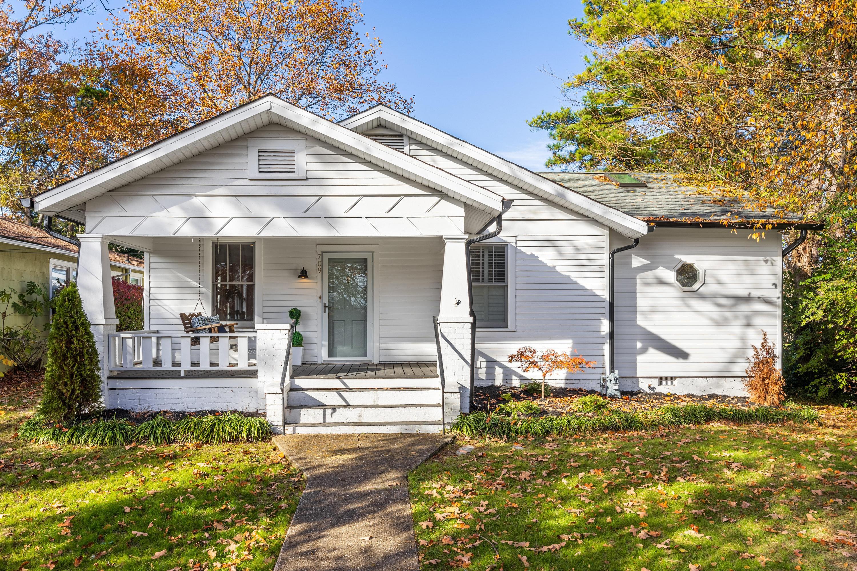 709 Mt Vernon Avenue