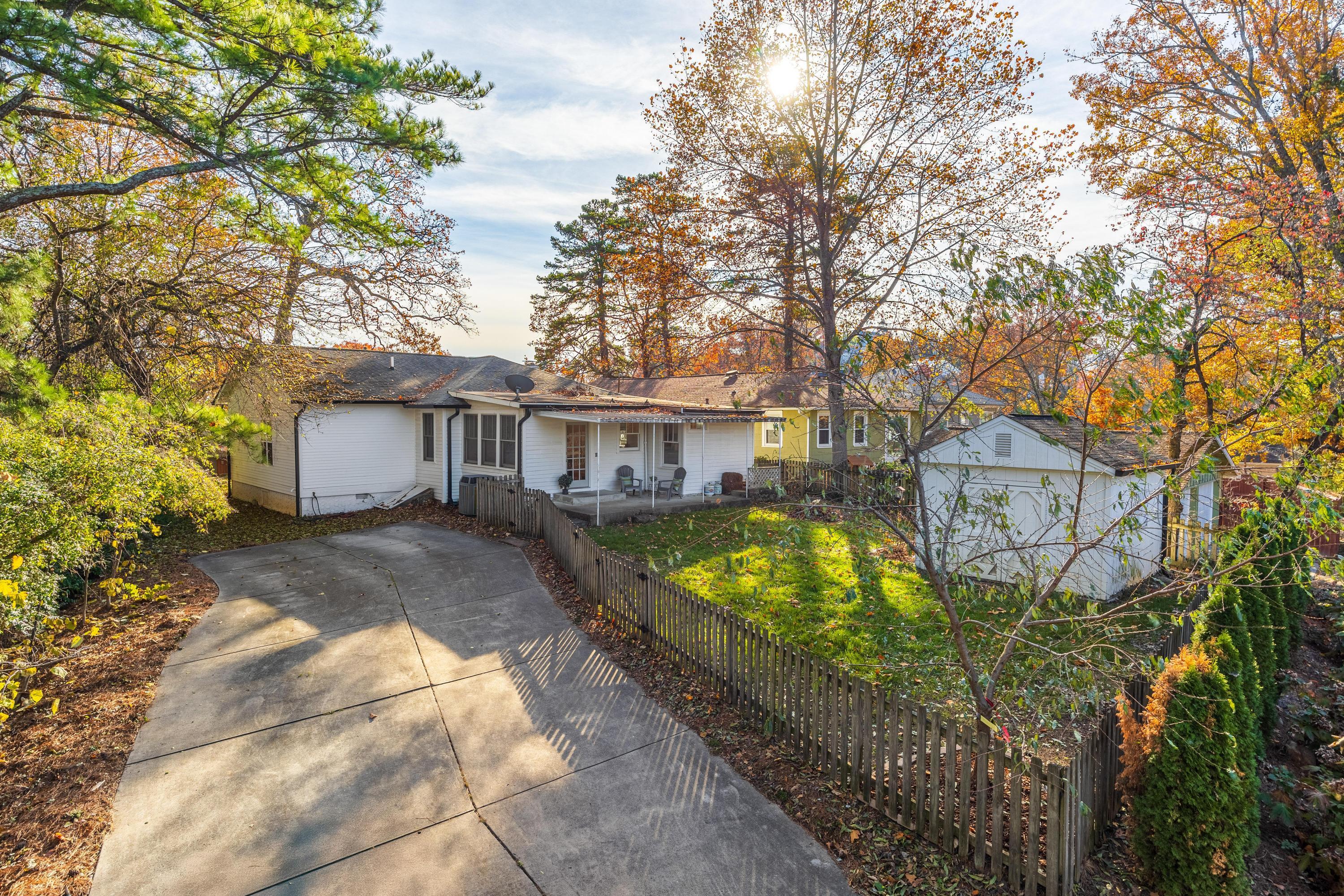 709 Mt Vernon Avenue