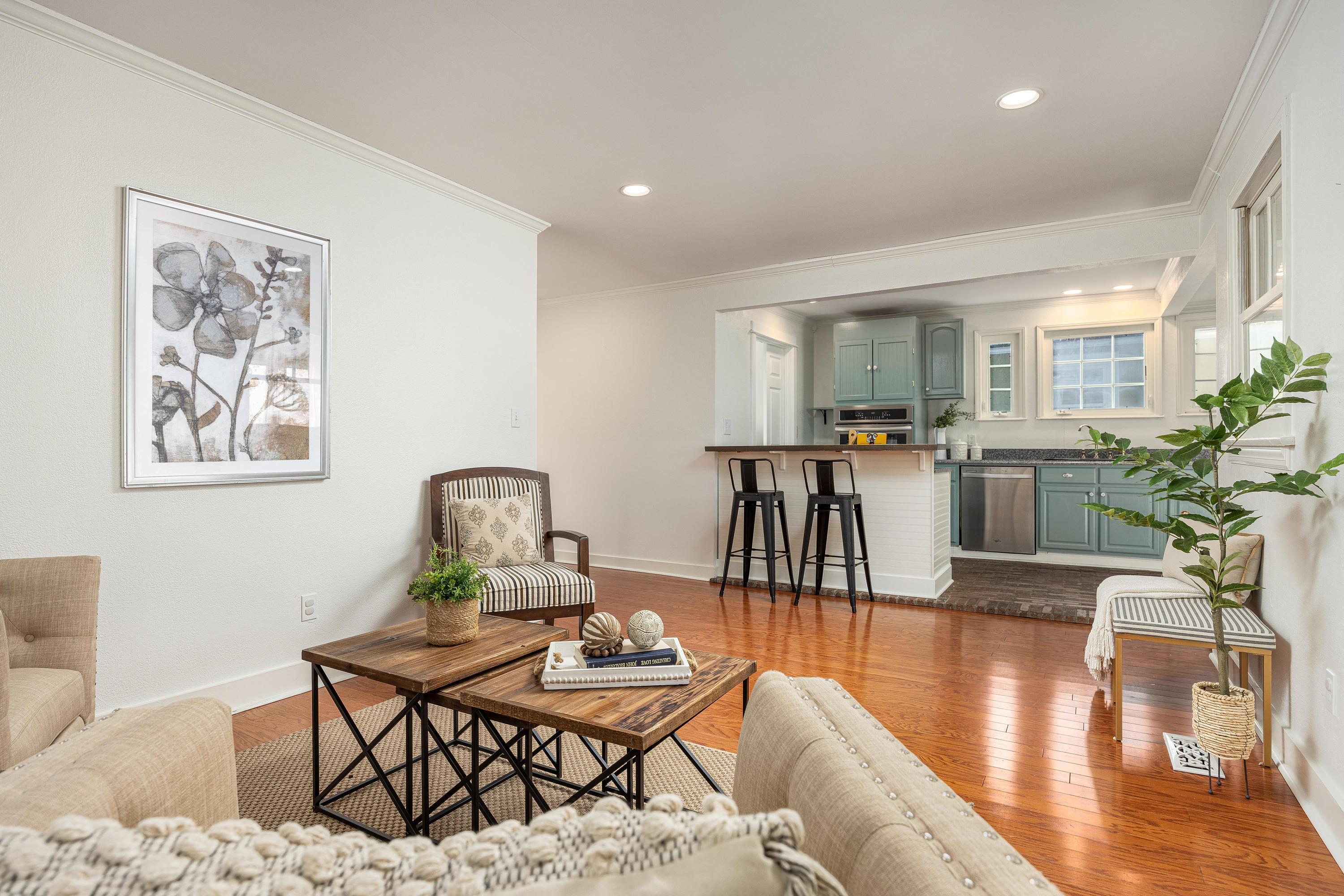 709 Mt Vernon Avenue