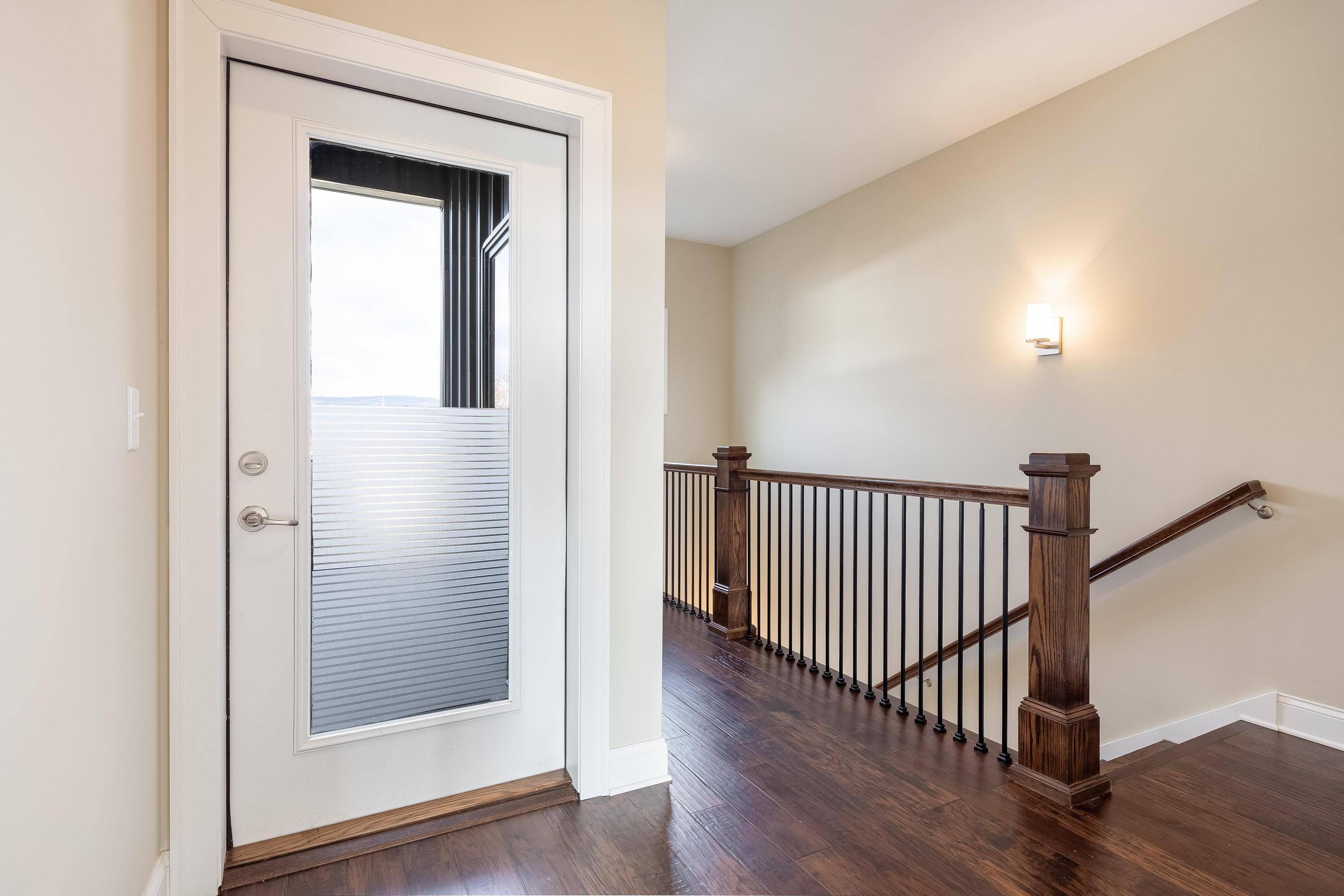 3075 Saint Elmo Avenue