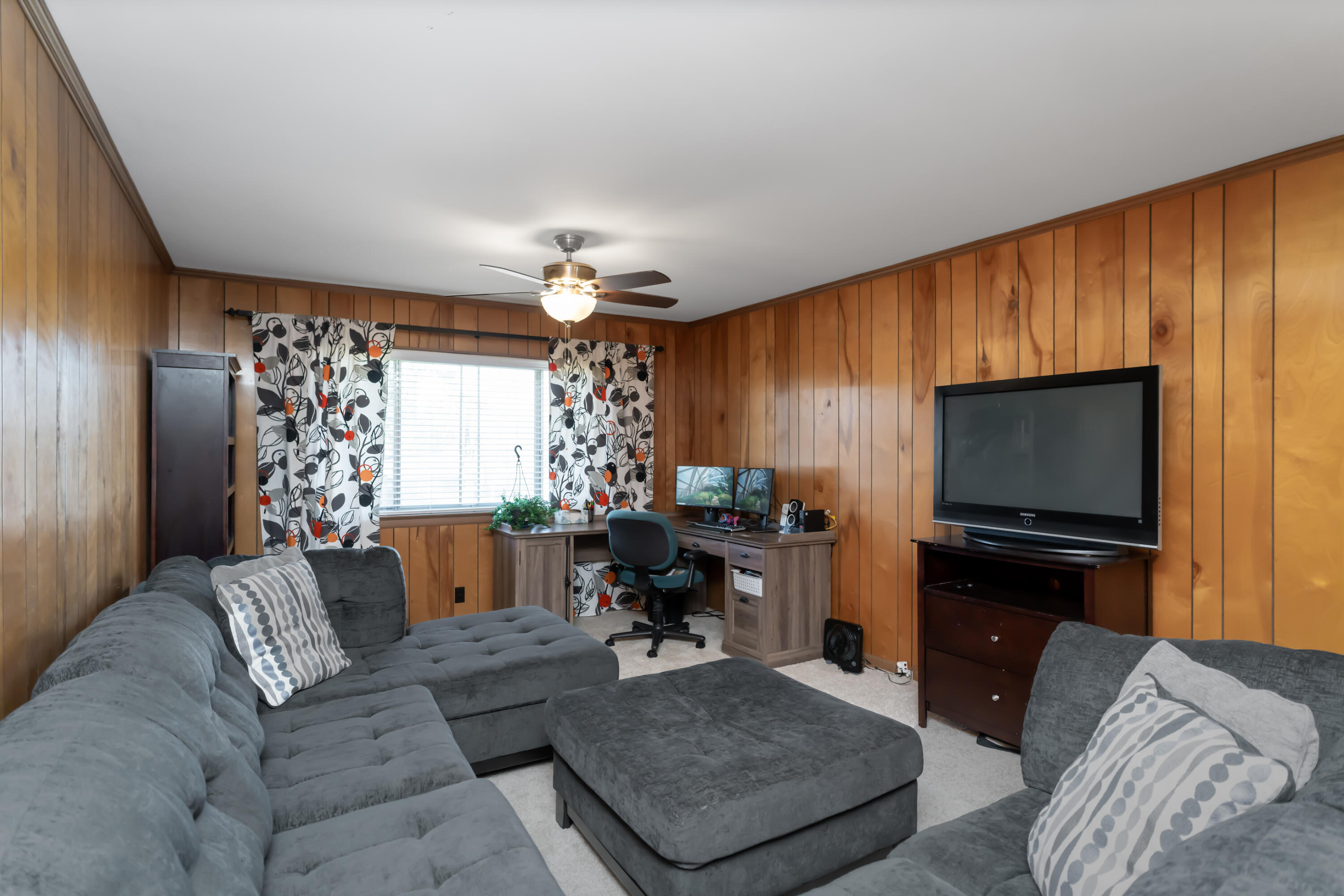 902 Charlotte Avenue