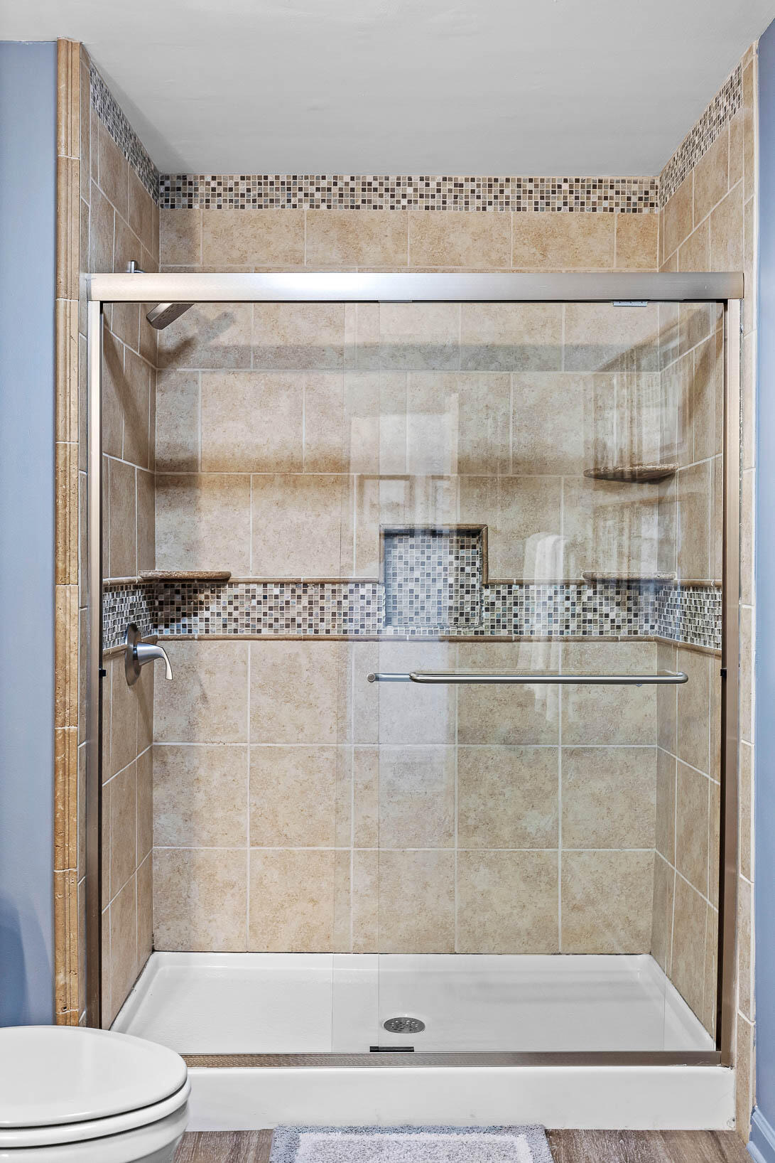 1041 Clift Cave Drive