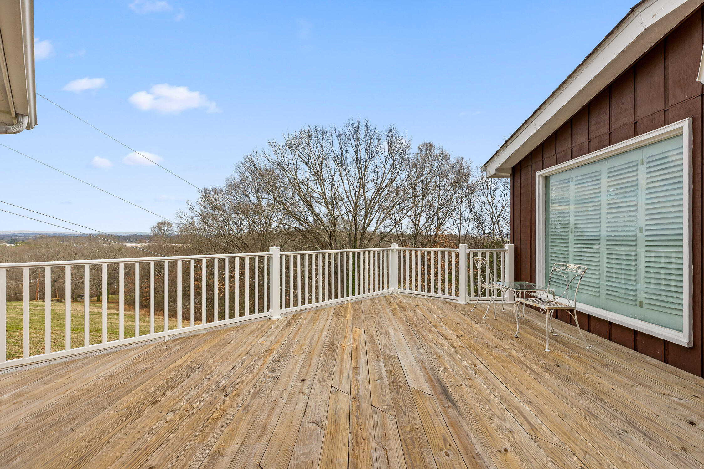 7322 Noah Reid Road