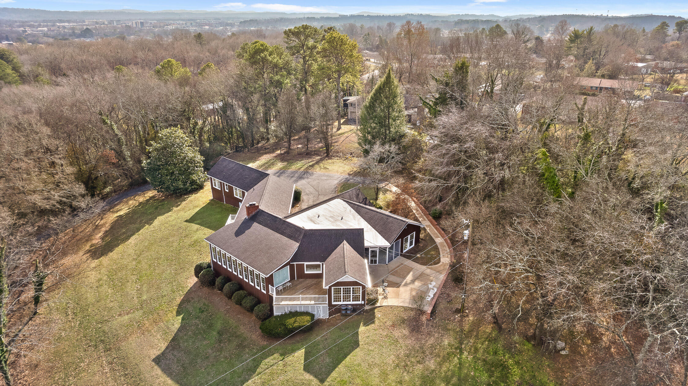 7322 Noah Reid Road