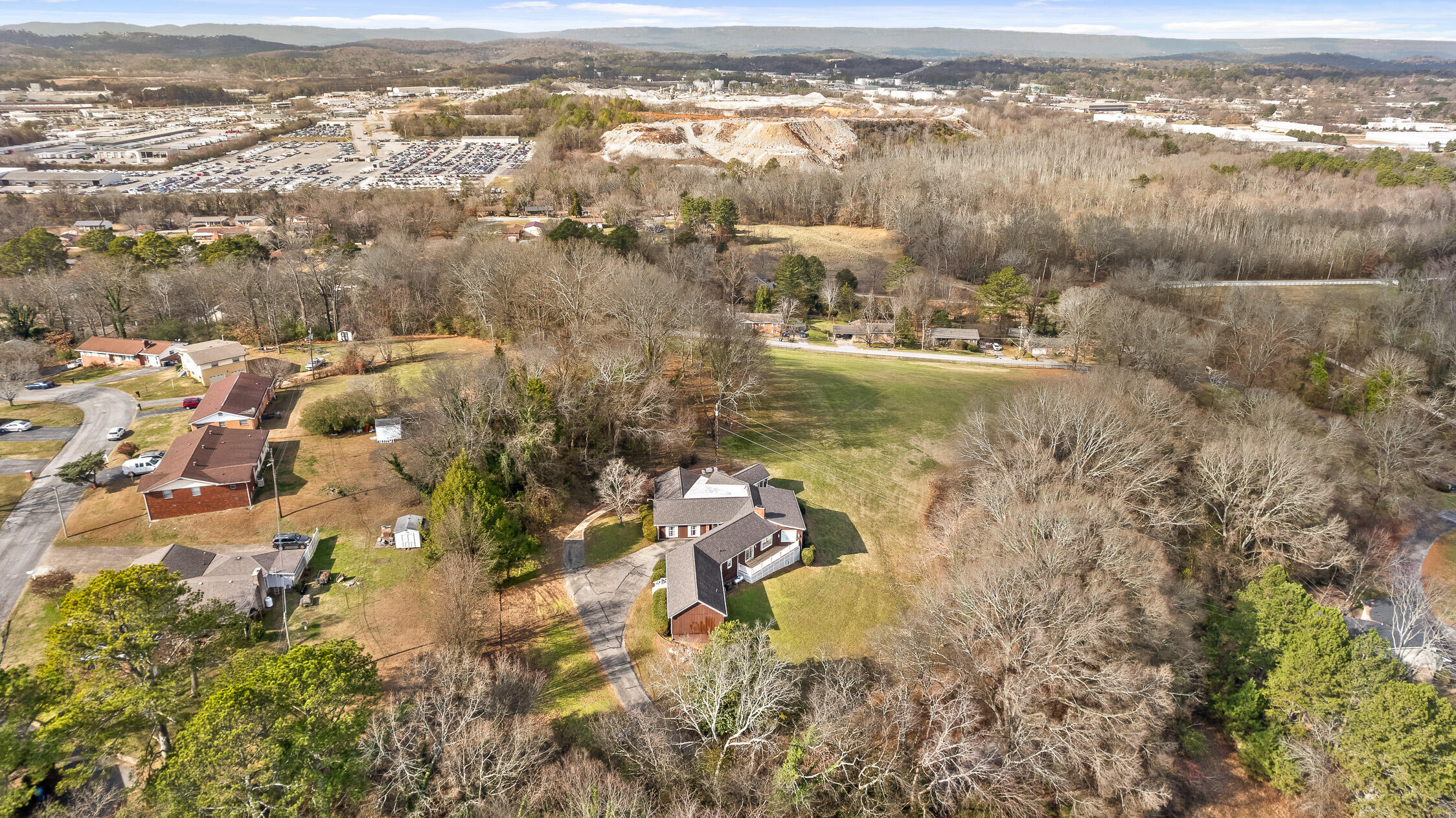 7322 Noah Reid Road