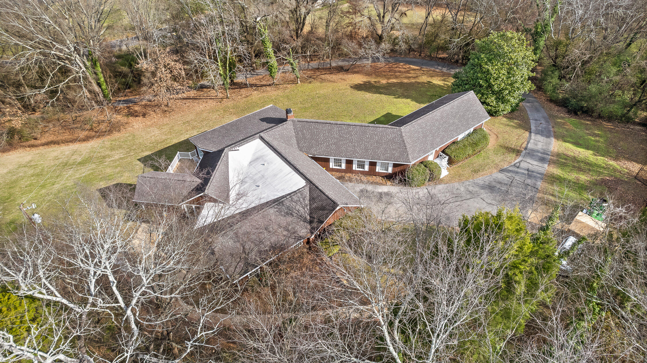 7322 Noah Reid Road
