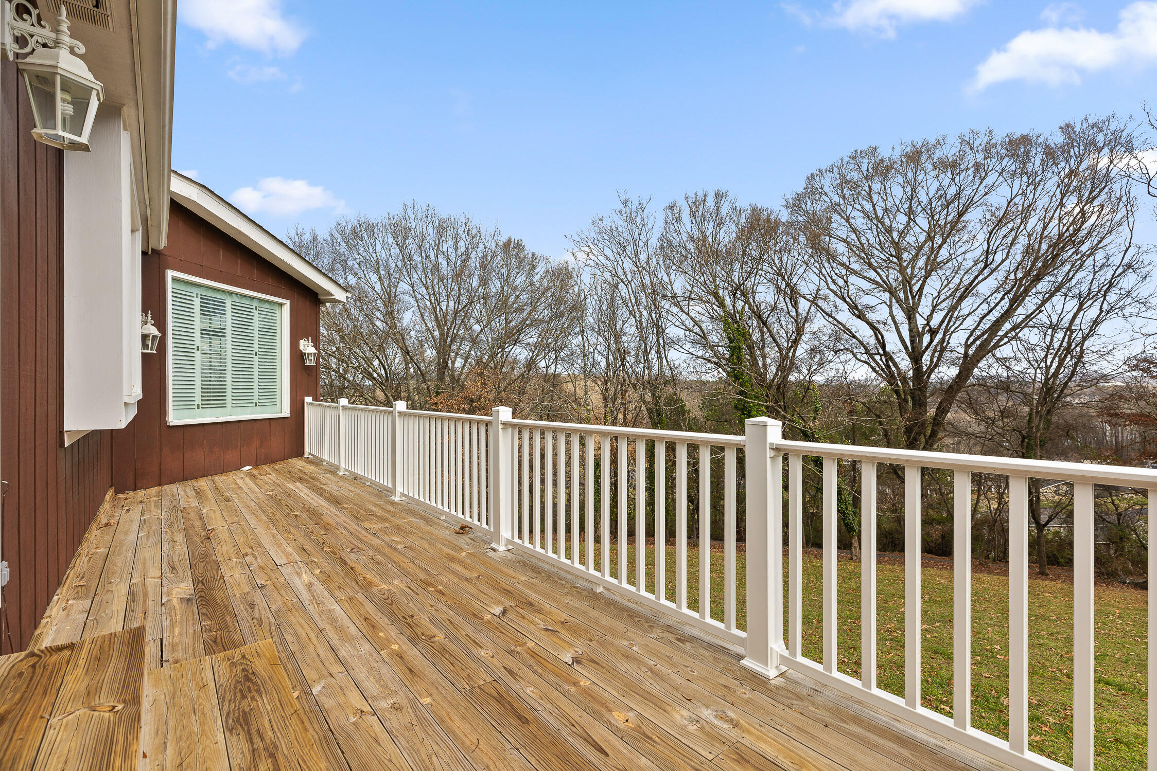 7322 Noah Reid Road