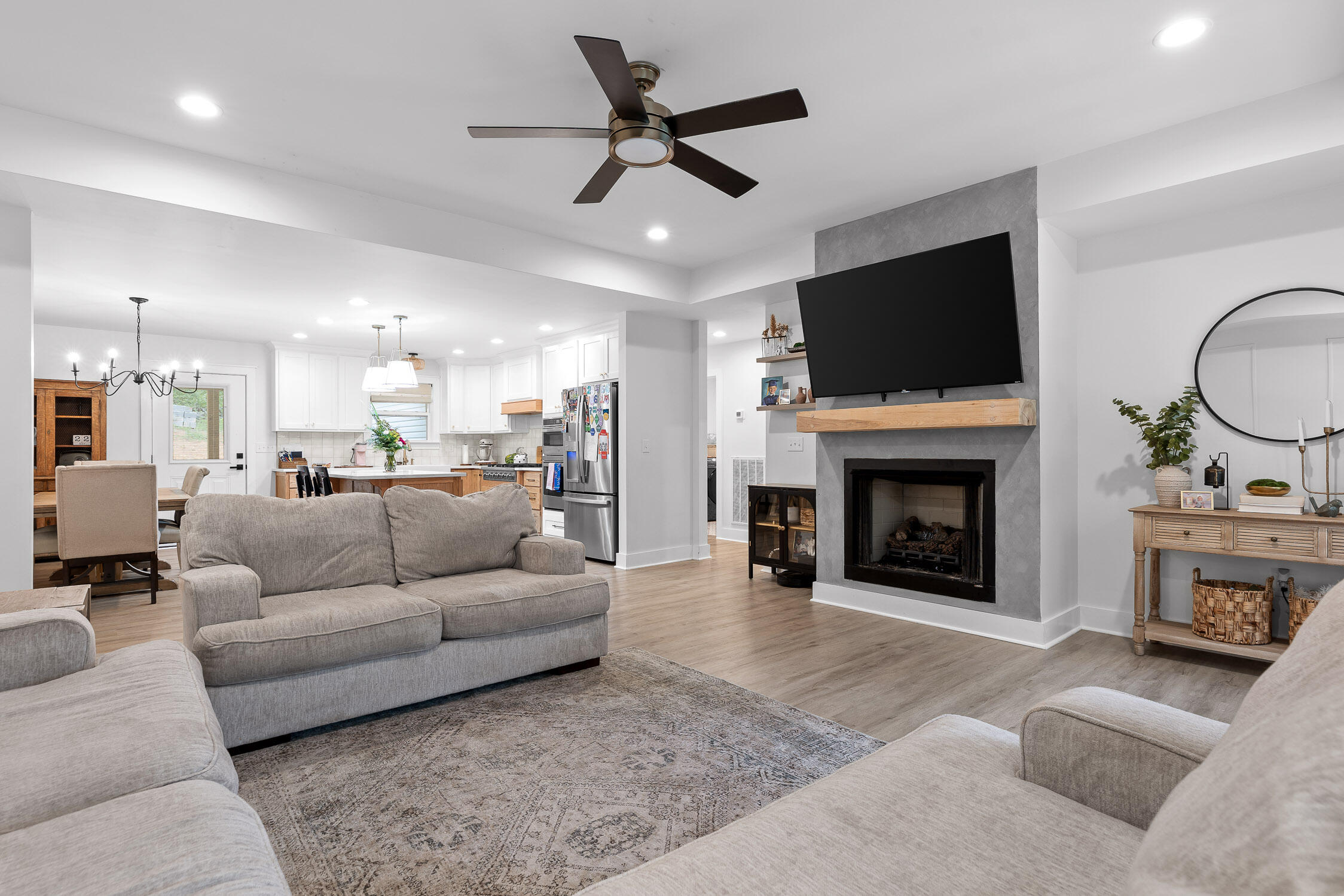 2089 Hudlow Loop Road