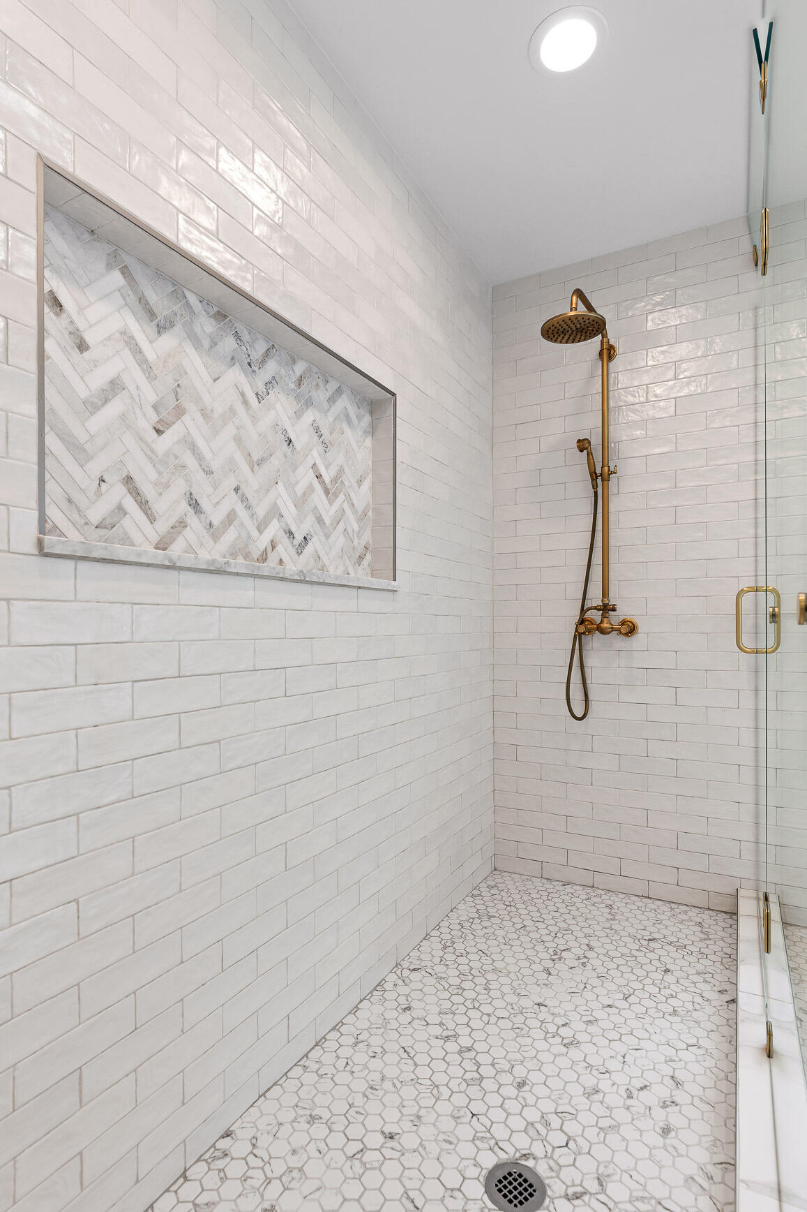 2089 Hudlow Loop Road