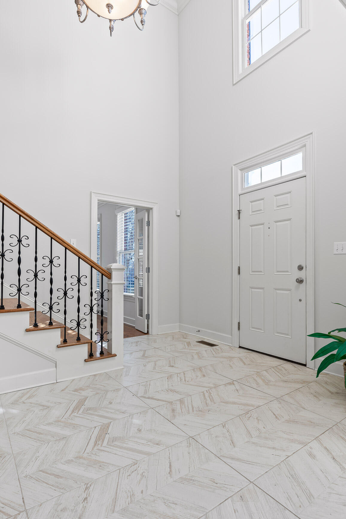 9524 Windrose Circle