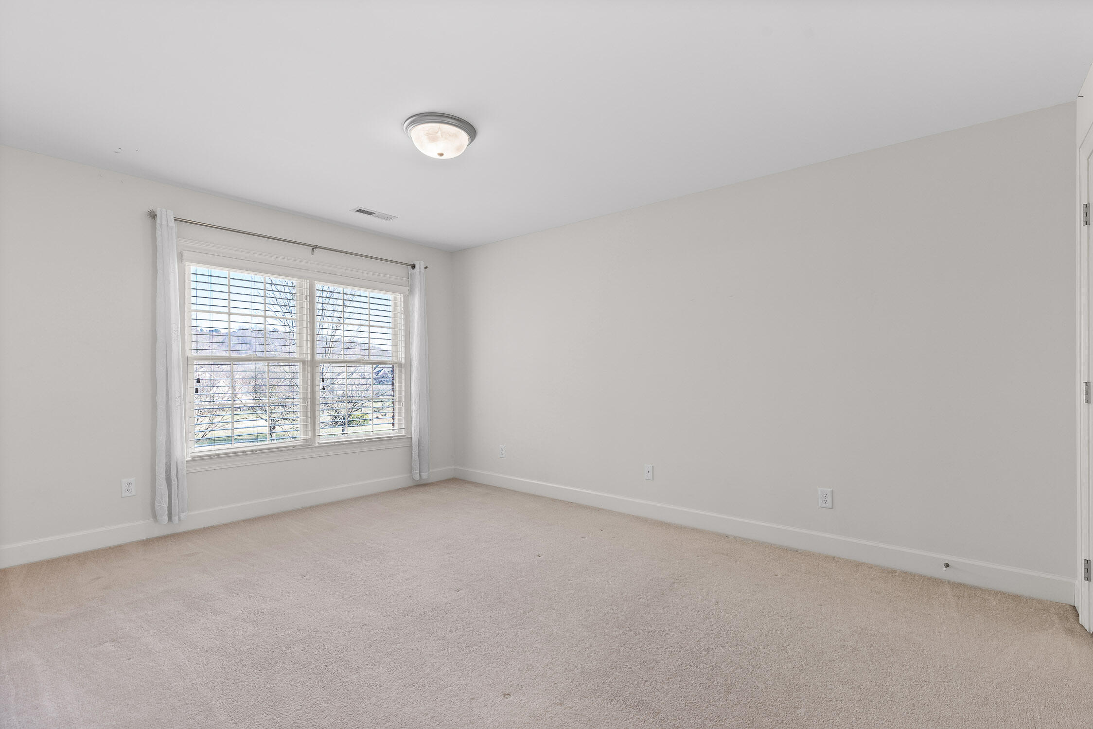 9524 Windrose Circle