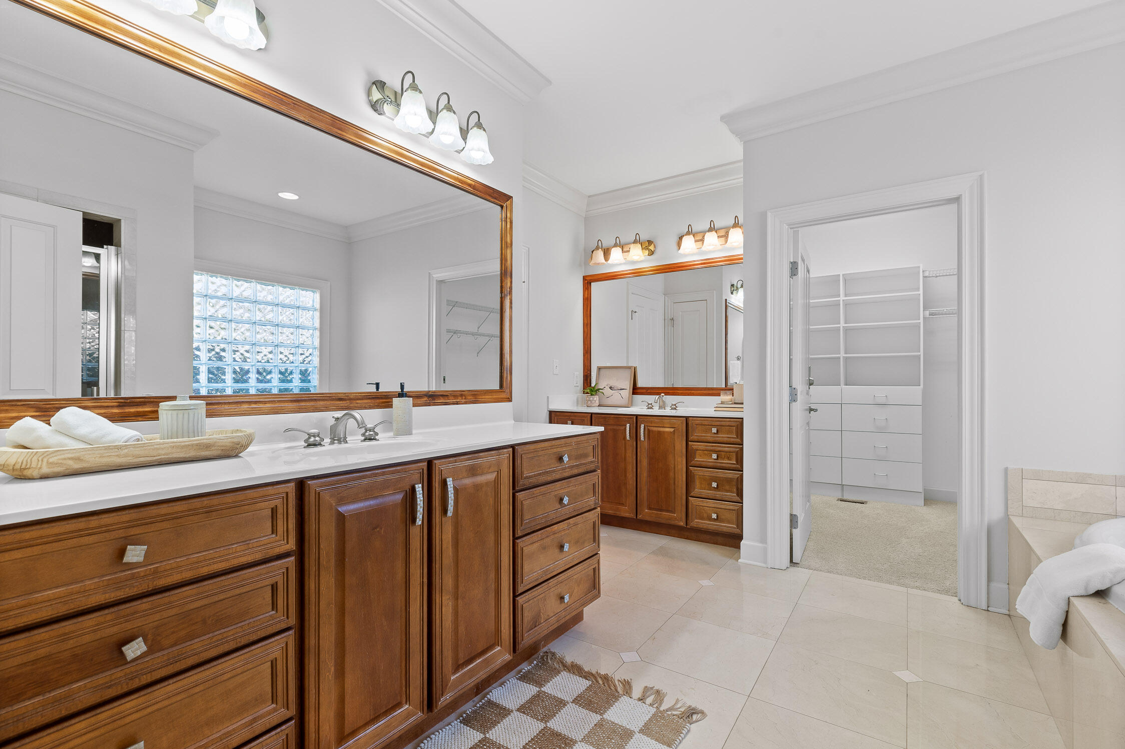 9524 Windrose Circle