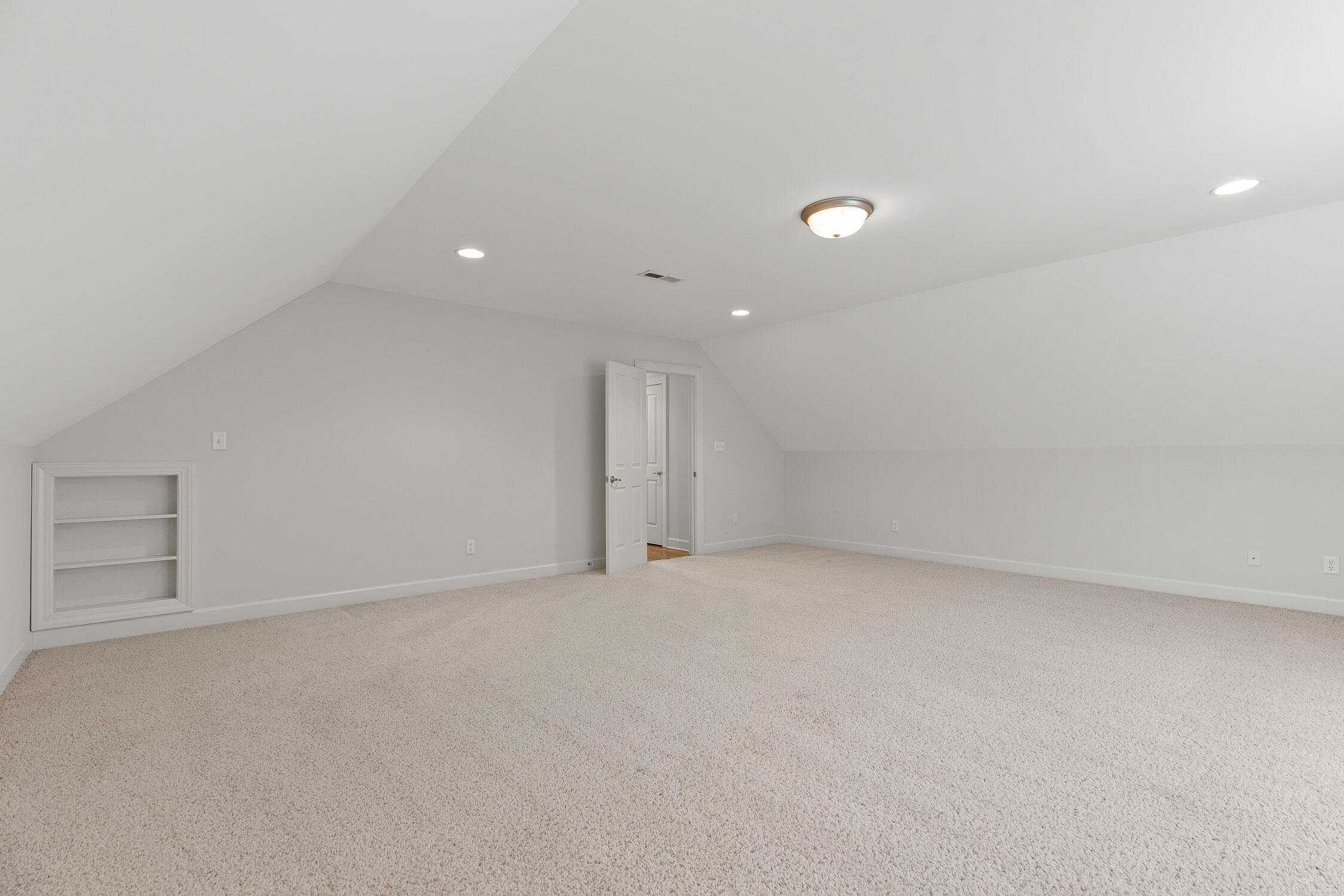 9524 Windrose Circle