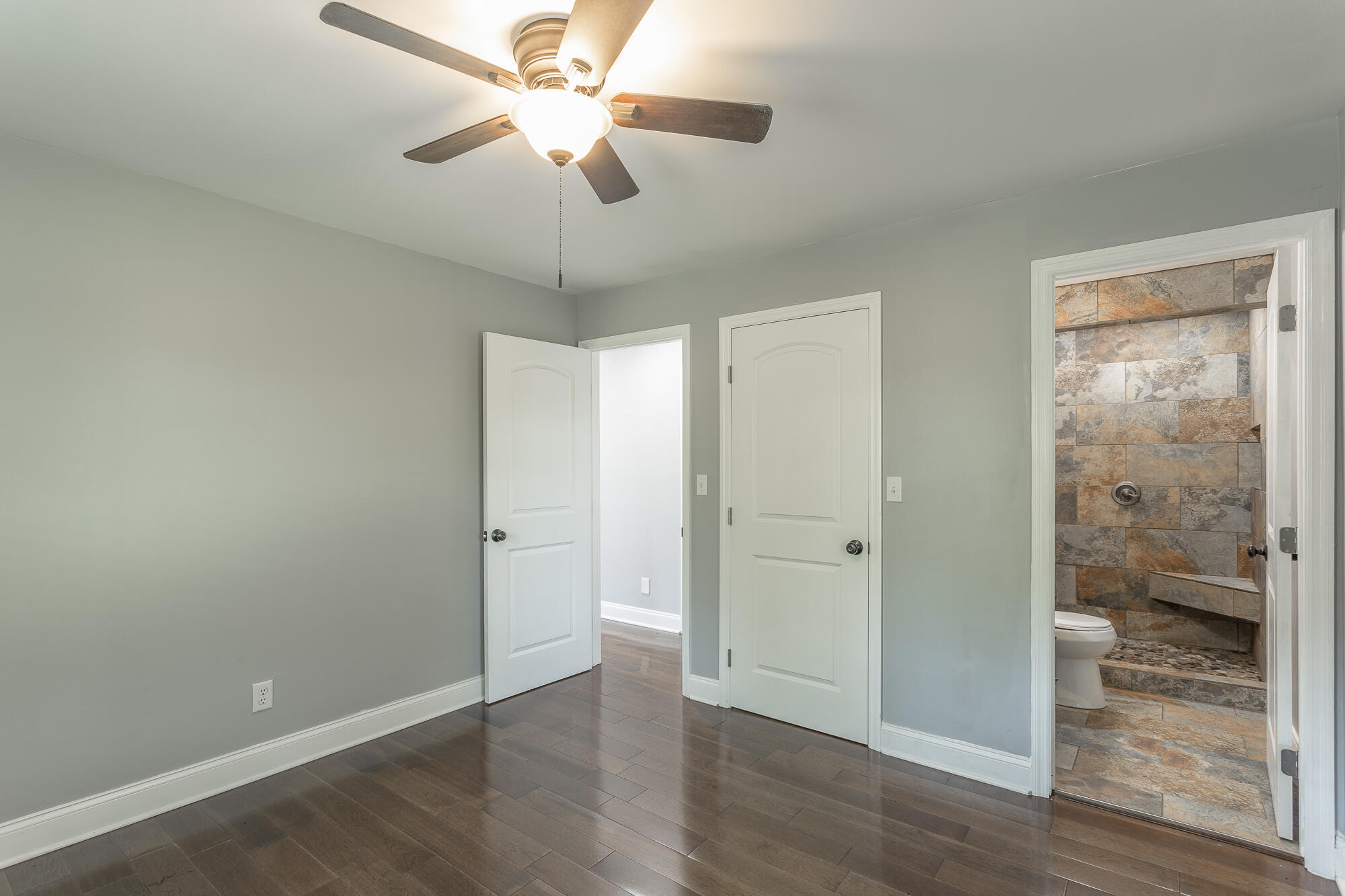 1011 W Elmwood Drive