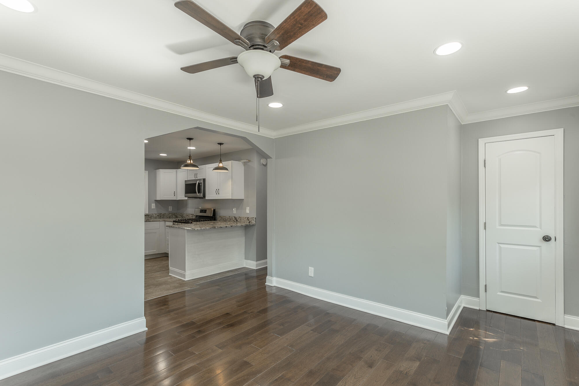 1011 W Elmwood Drive