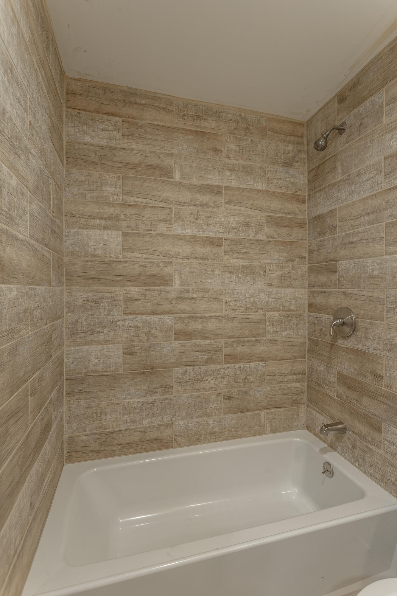 1011 W Elmwood Drive