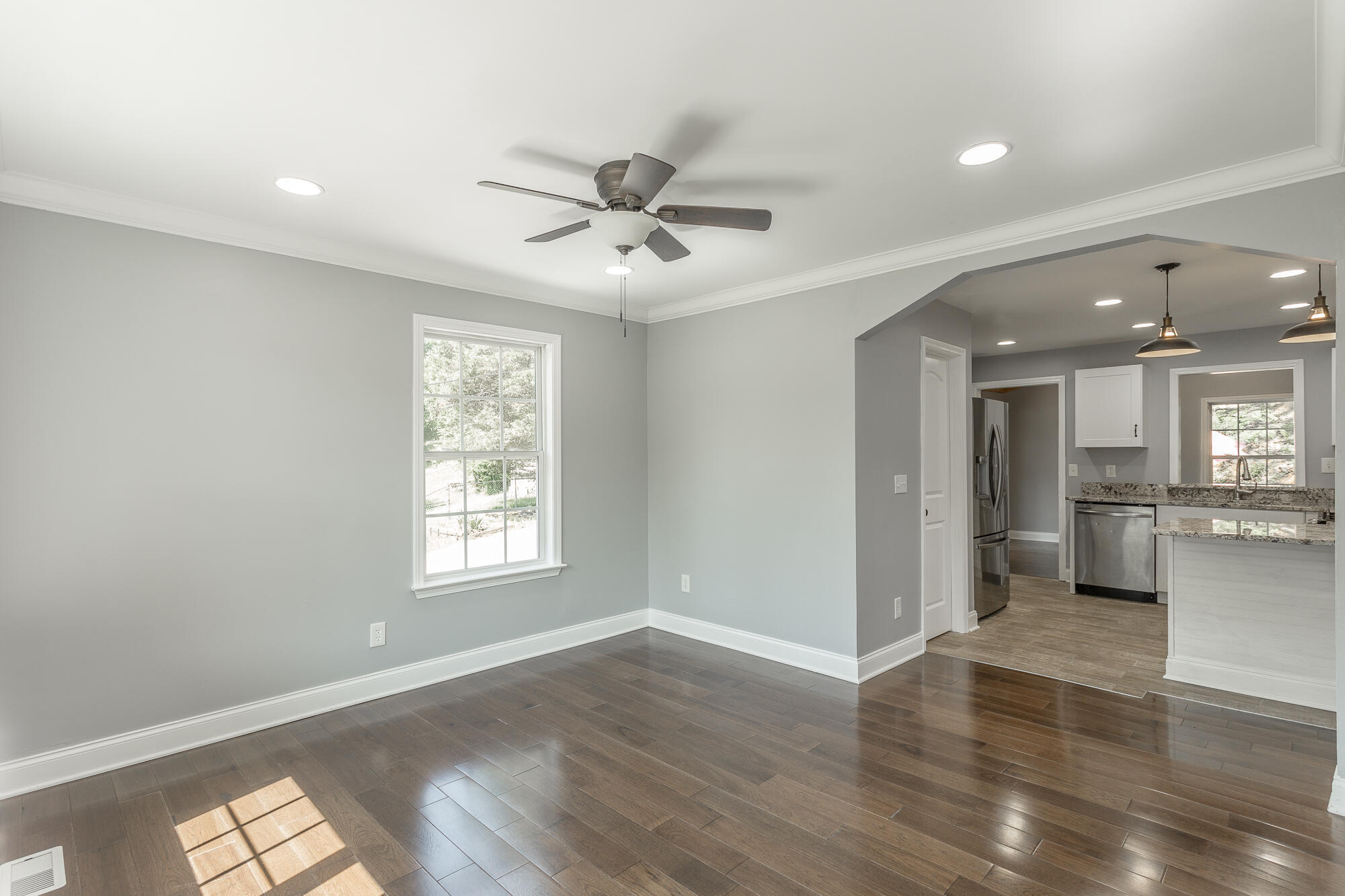 1011 W Elmwood Drive