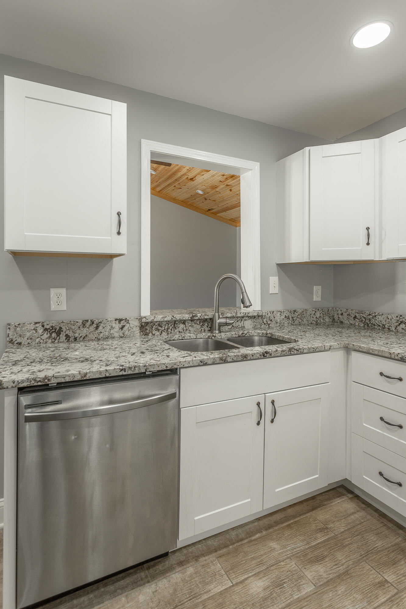 1011 W Elmwood Drive