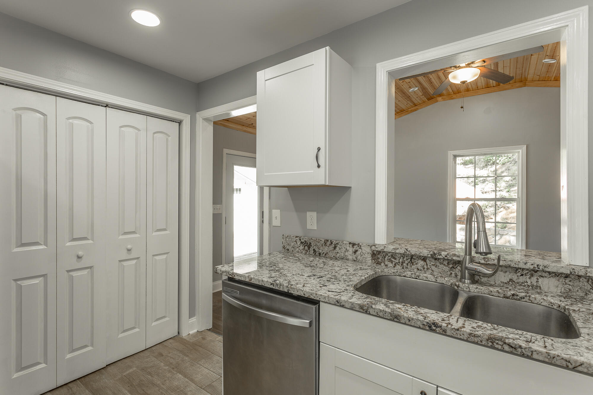 1011 W Elmwood Drive