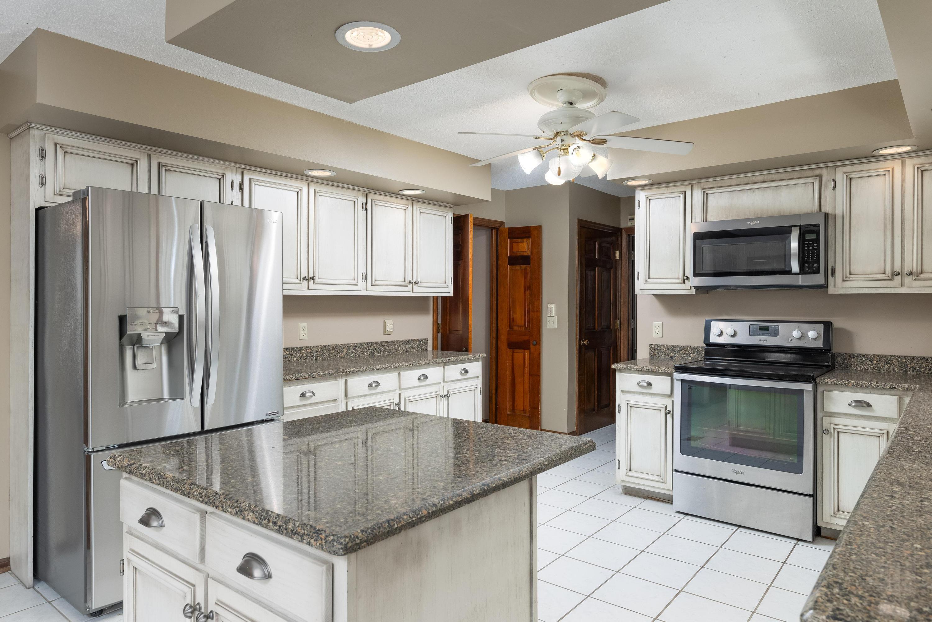 1725 Colonial Shores Drive