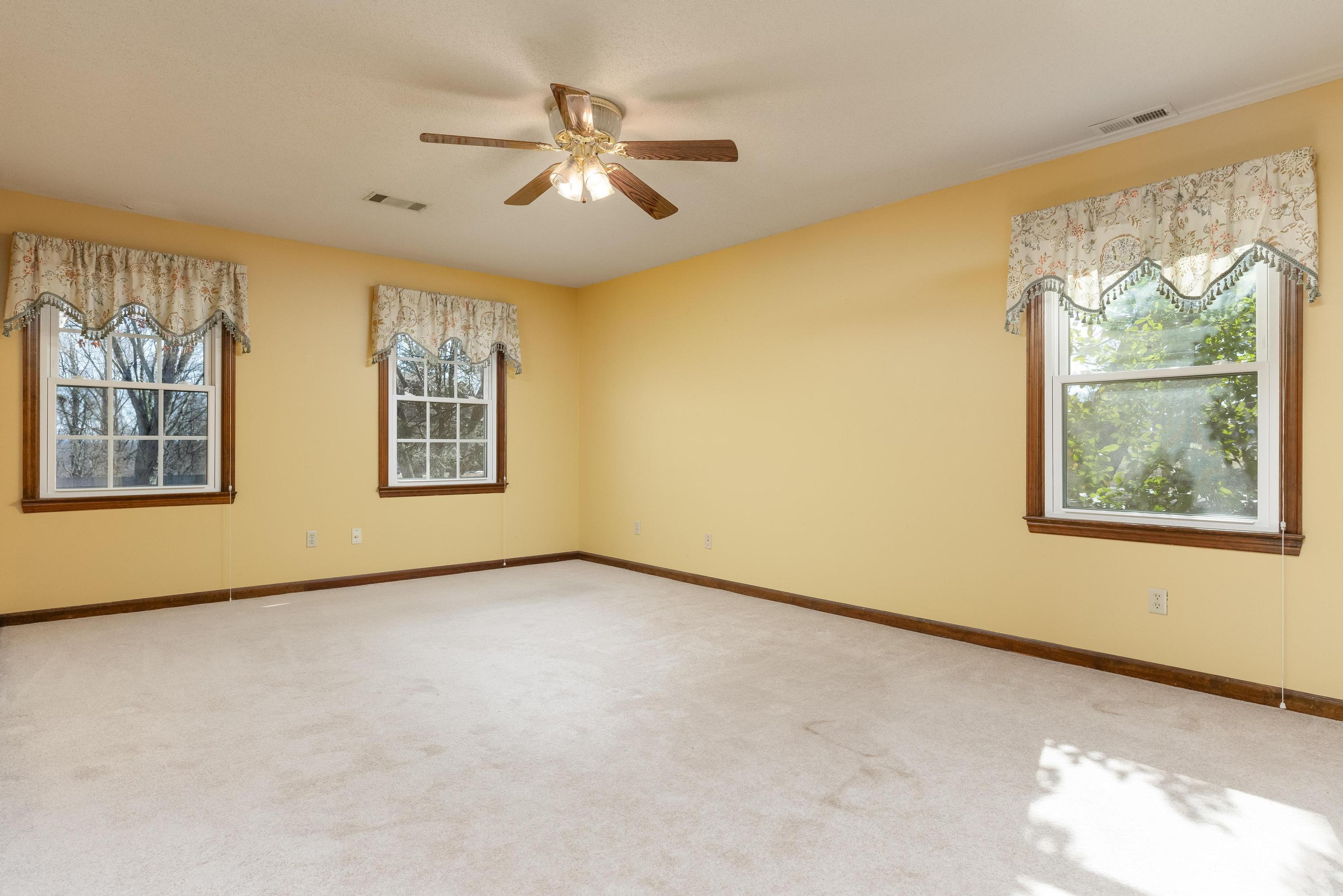 1725 Colonial Shores Drive