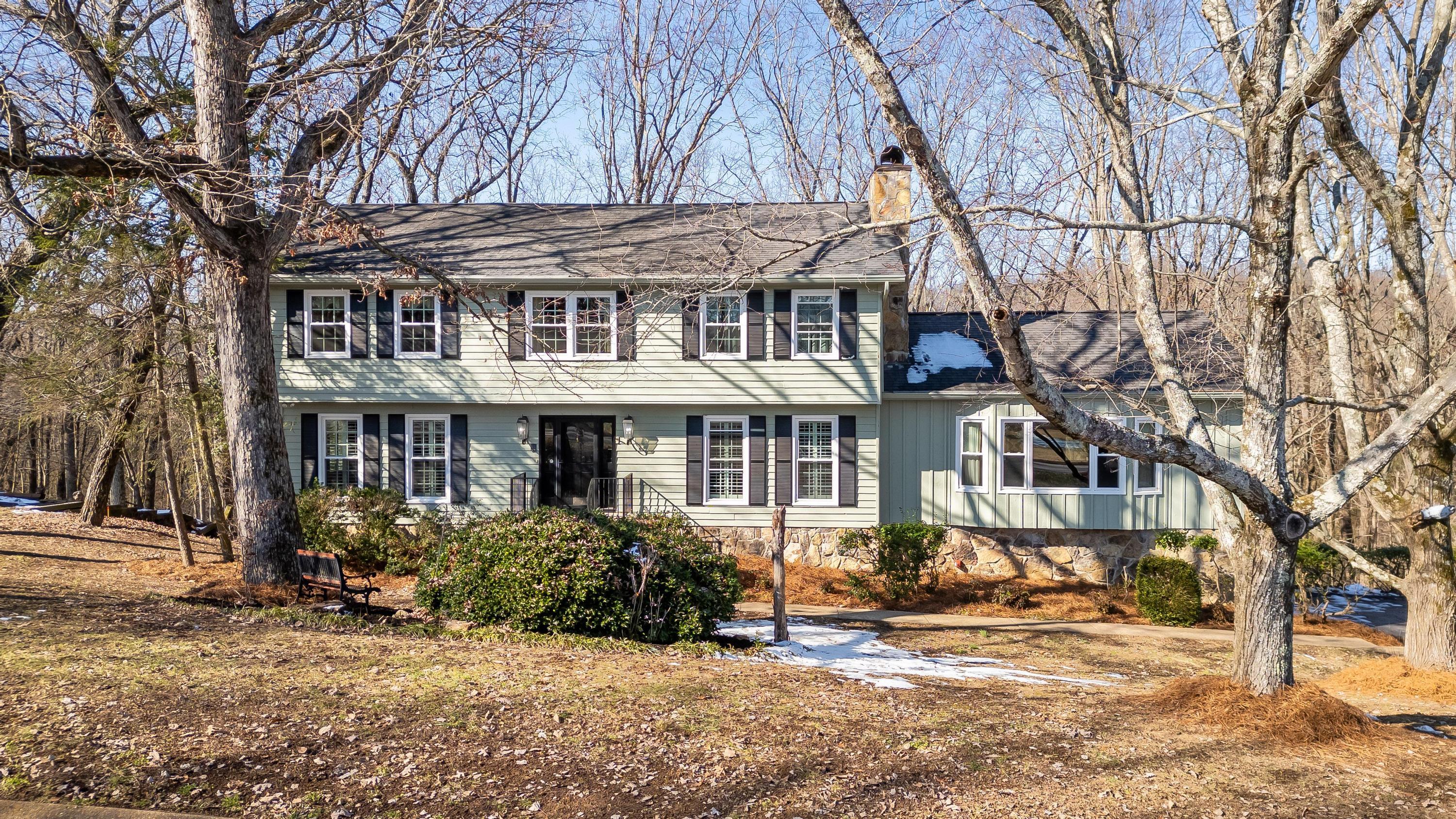 1725 Colonial Shores Drive