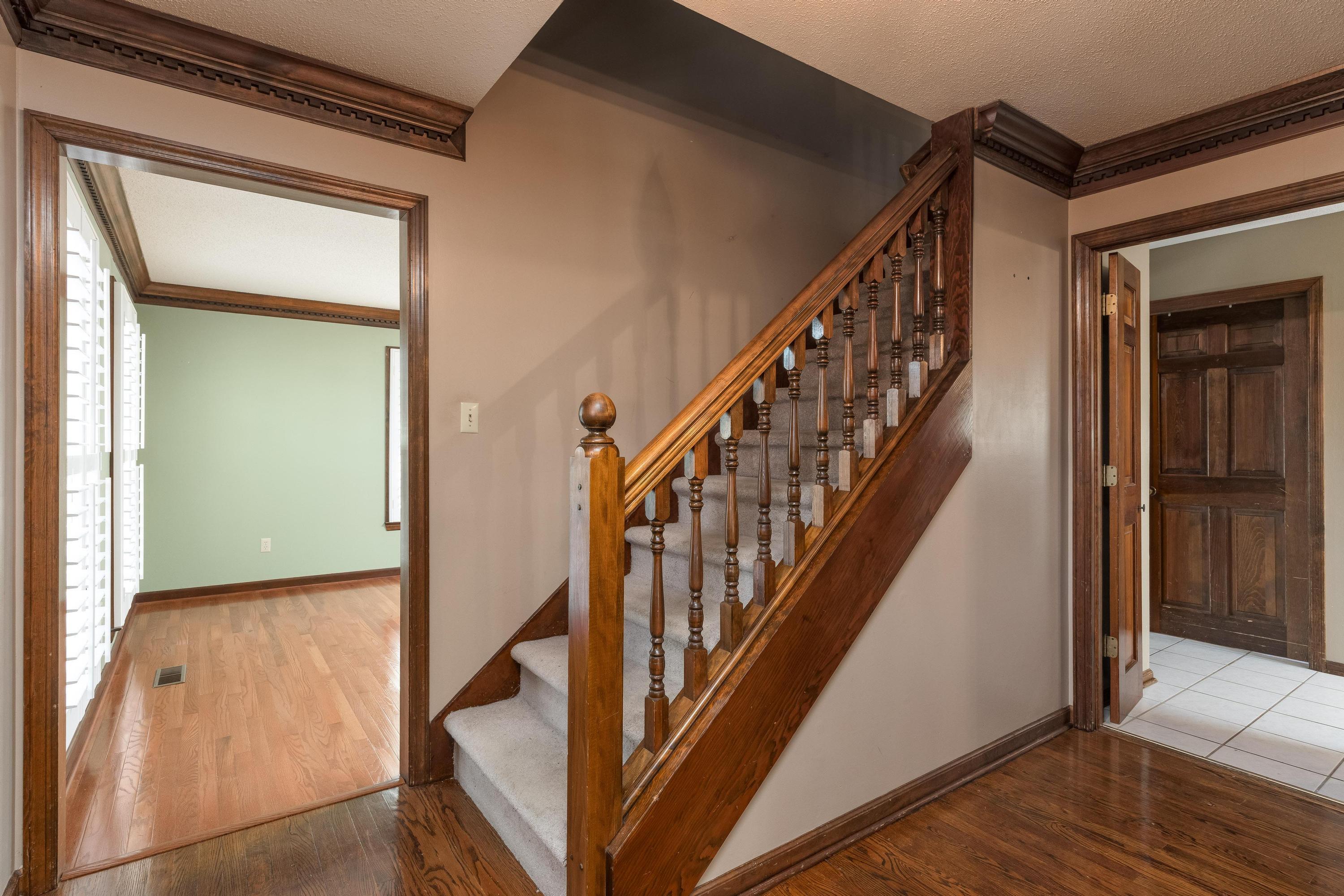 1725 Colonial Shores Drive