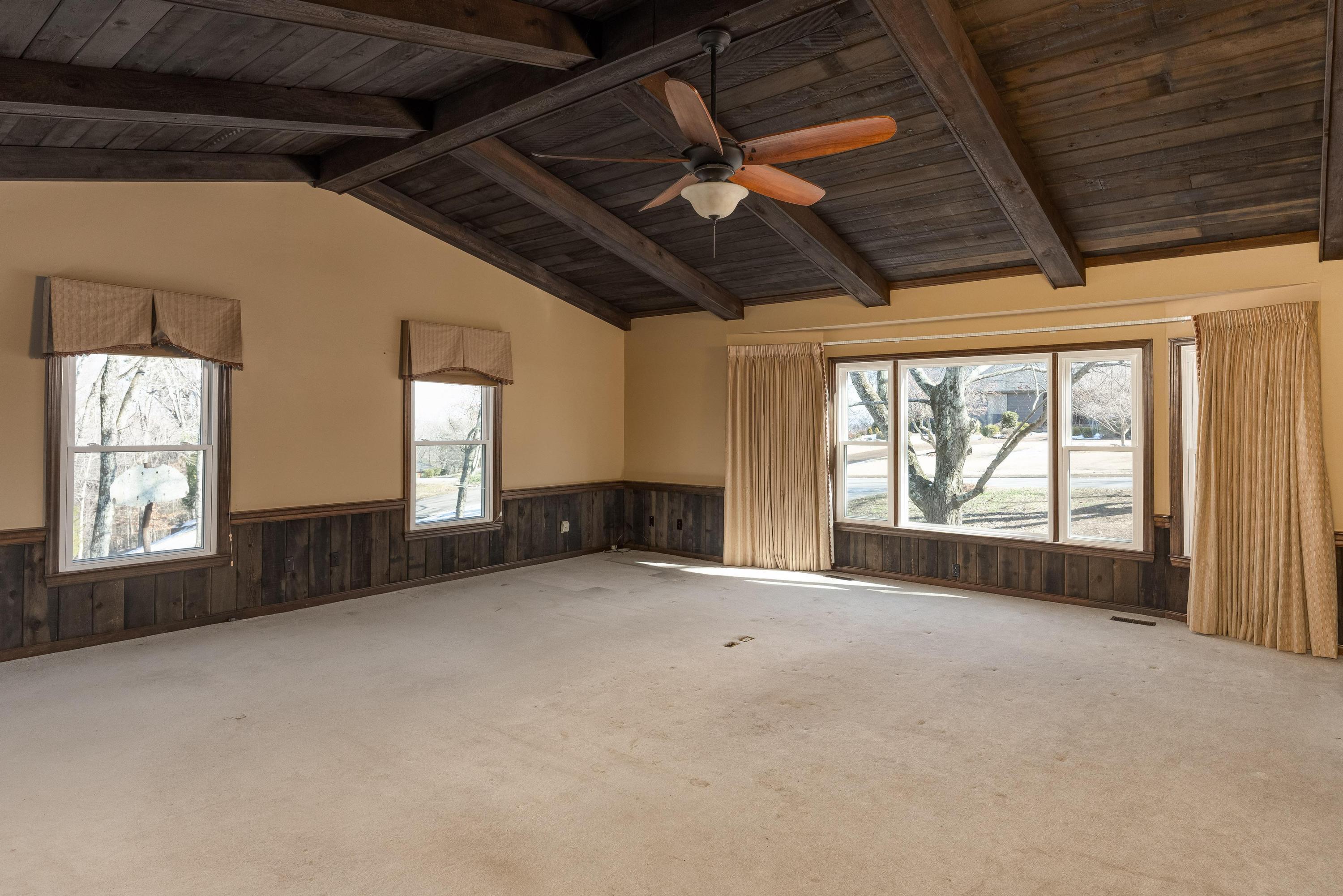 1725 Colonial Shores Drive