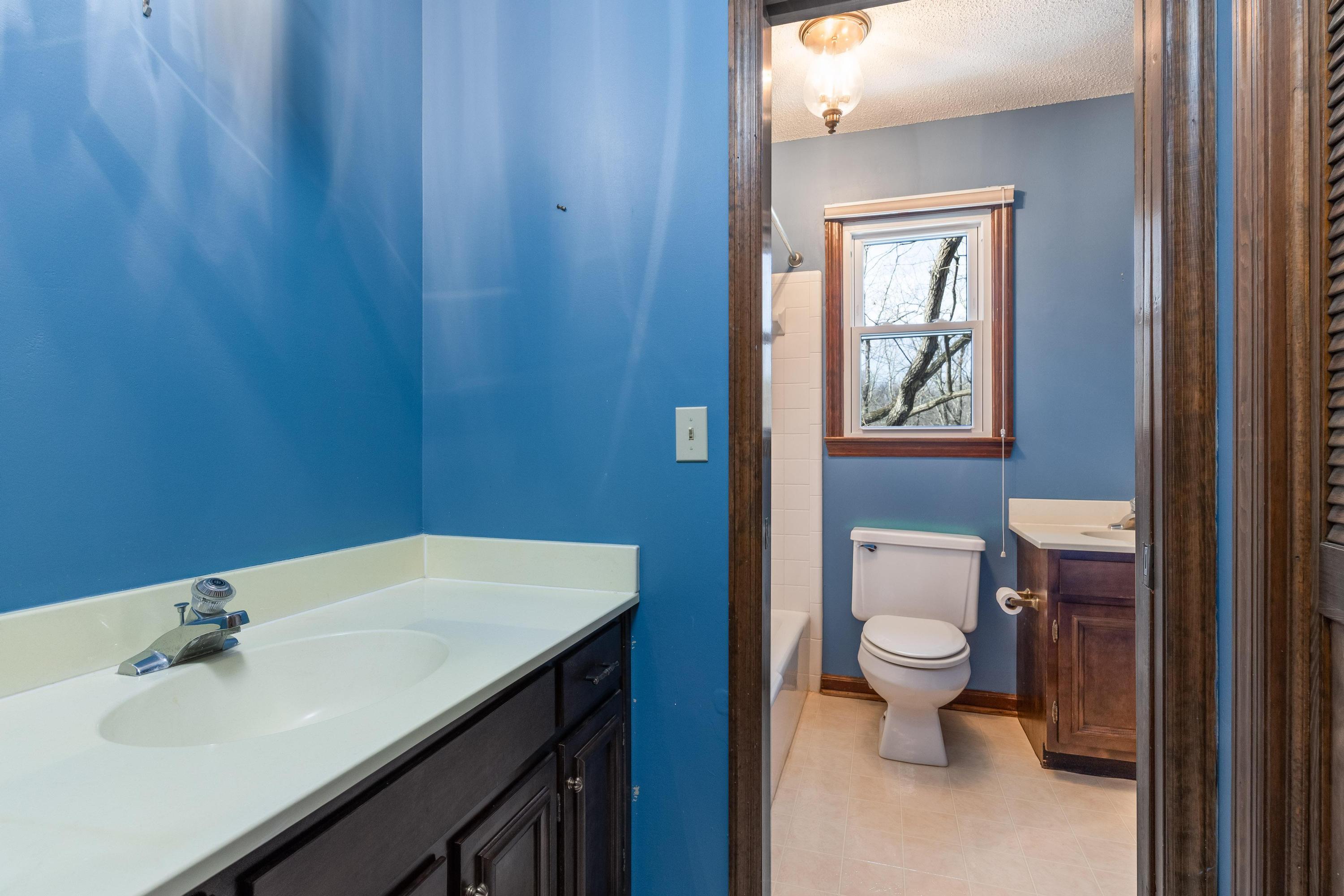 1725 Colonial Shores Drive