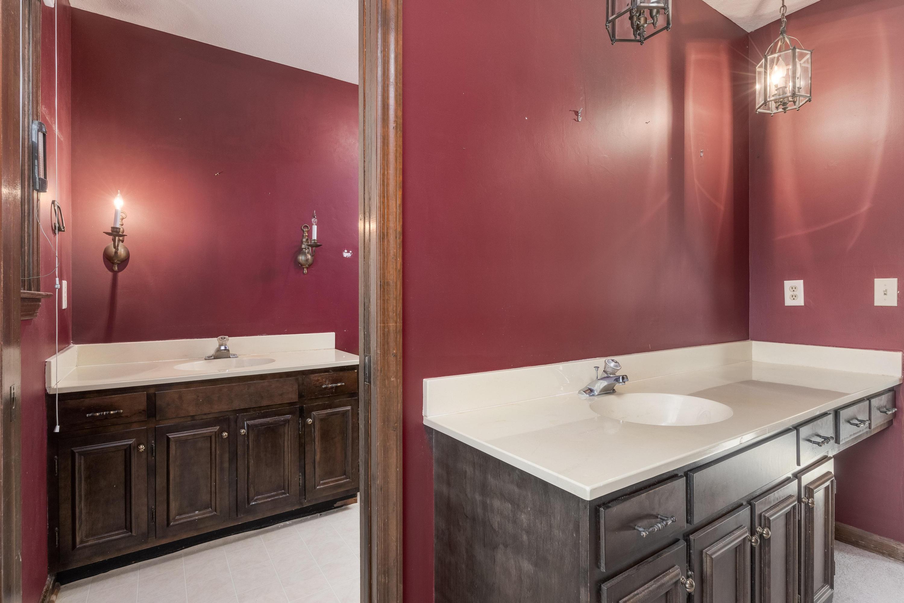 1725 Colonial Shores Drive