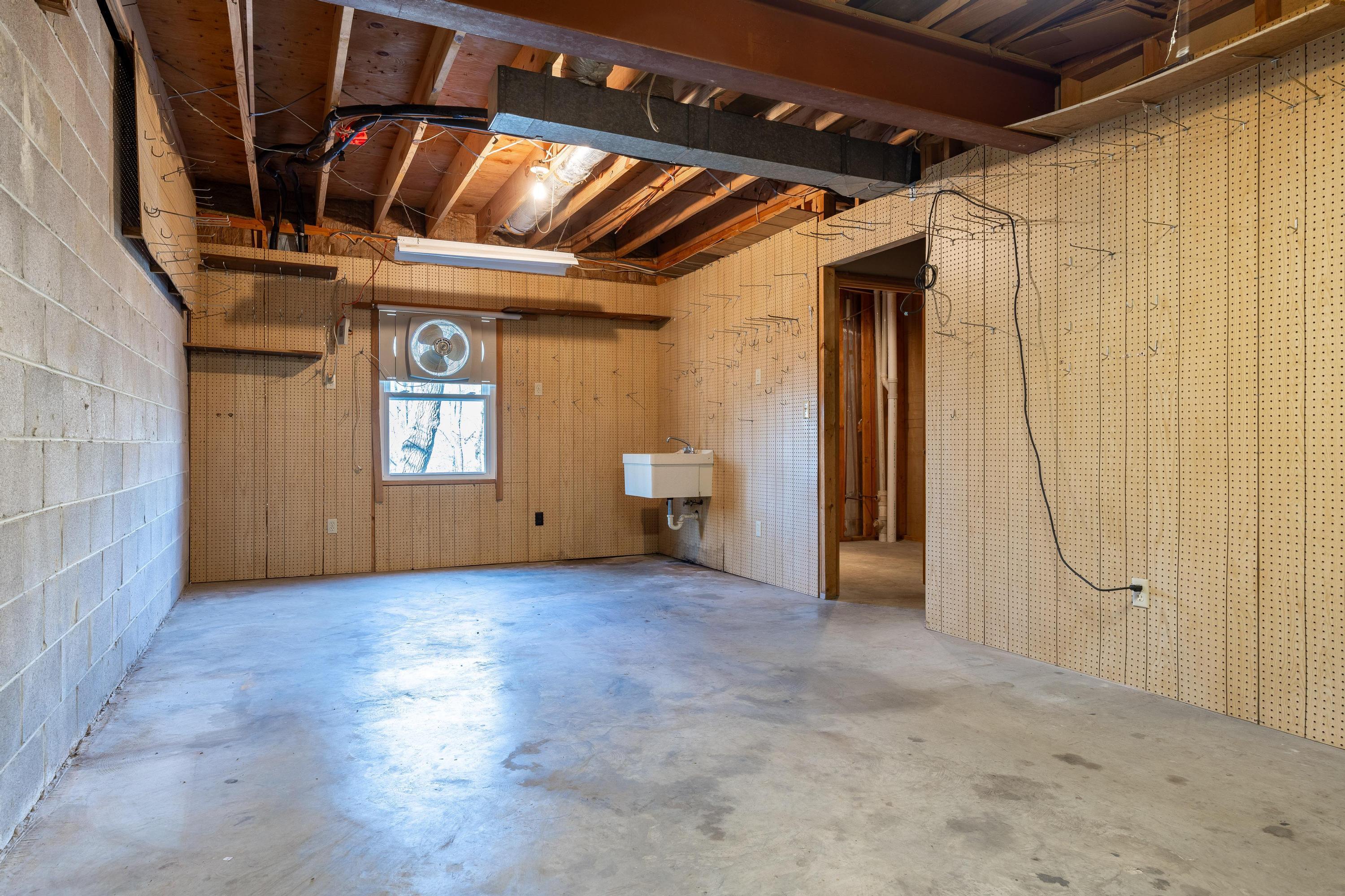 1725 Colonial Shores Drive