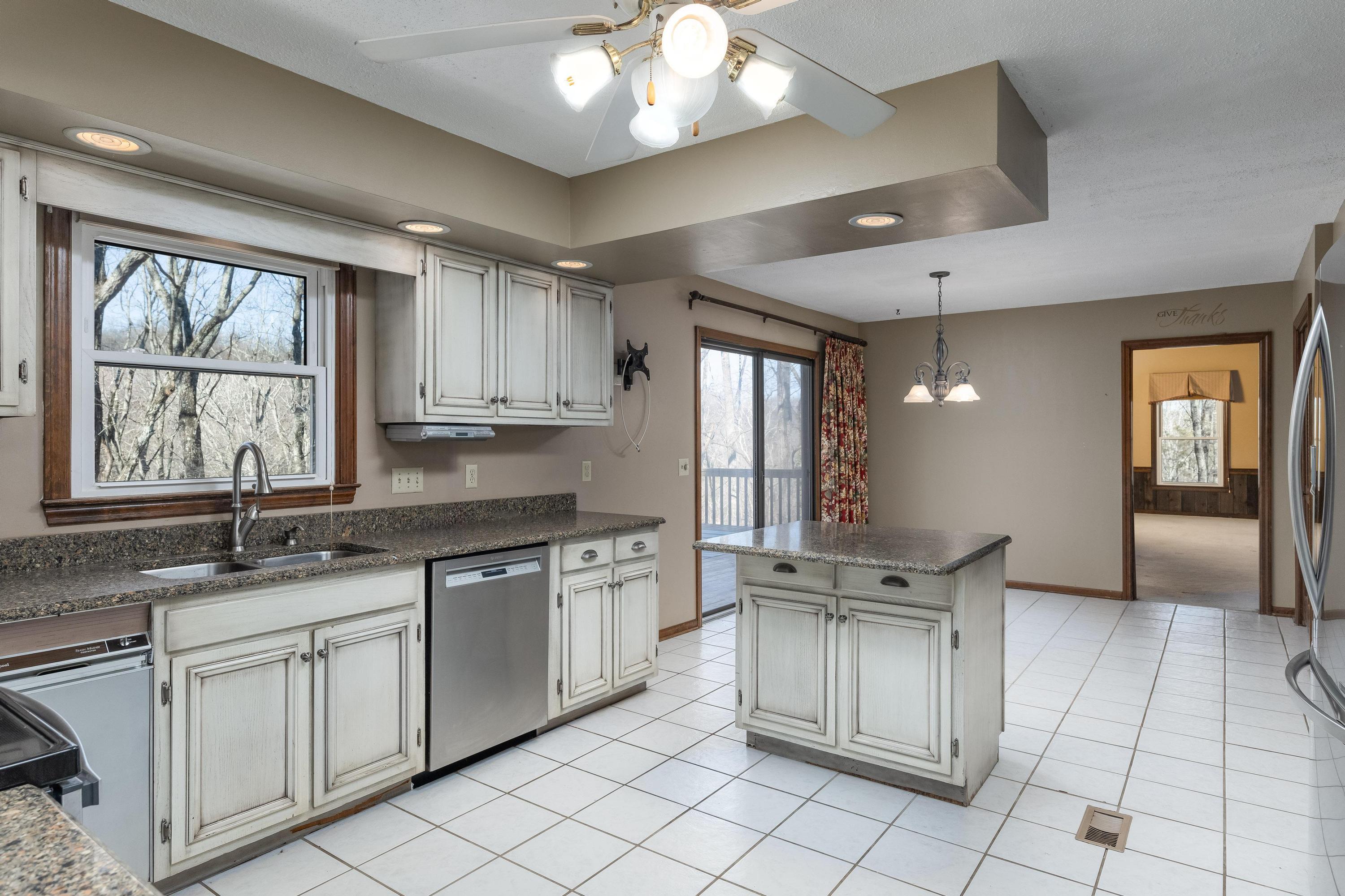 1725 Colonial Shores Drive