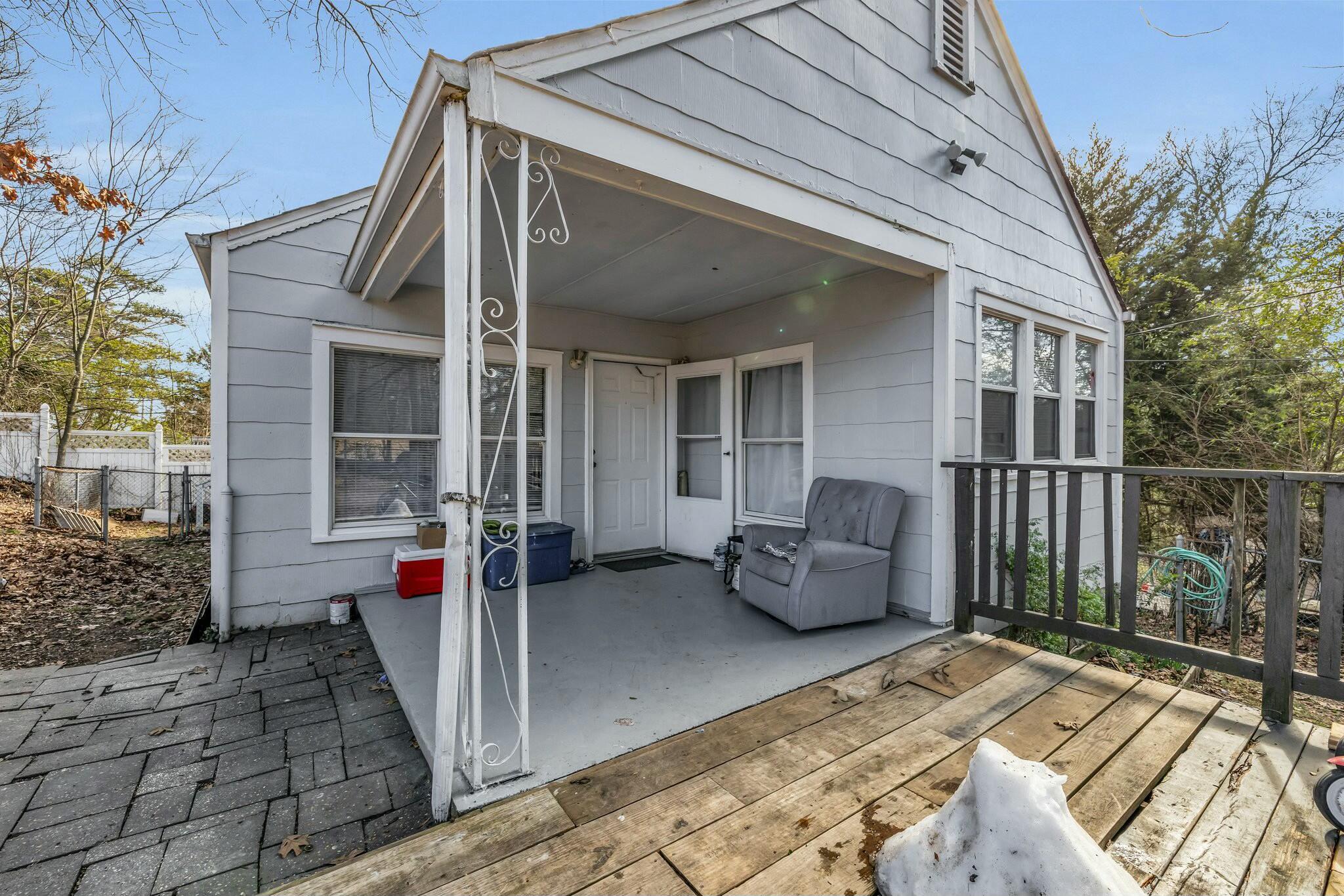 3844 Kingwood Circle