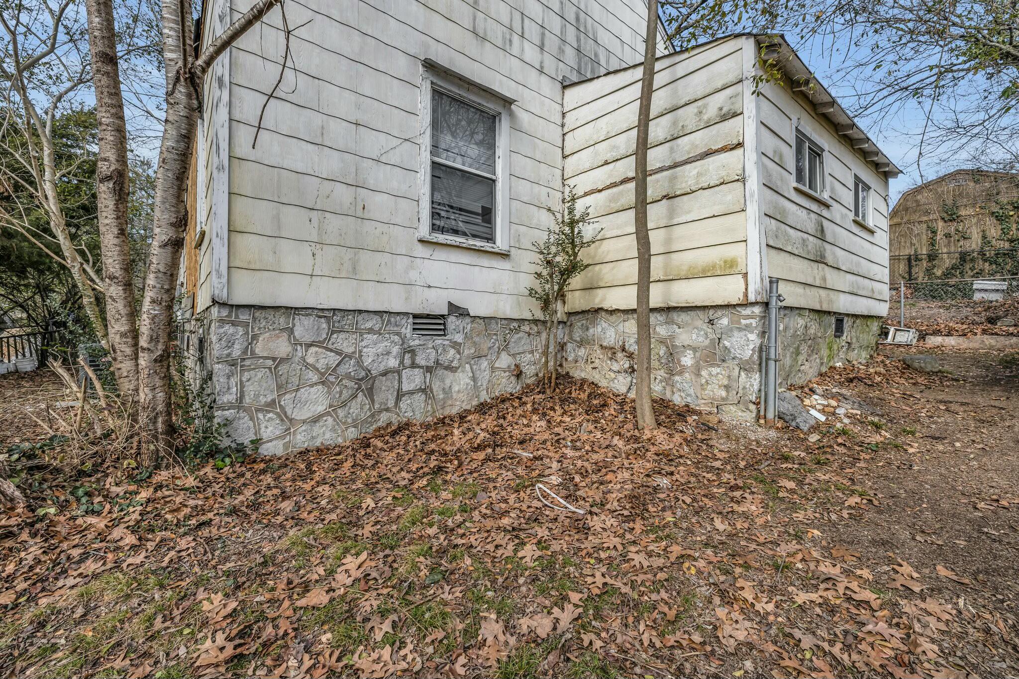 3844 Kingwood Circle