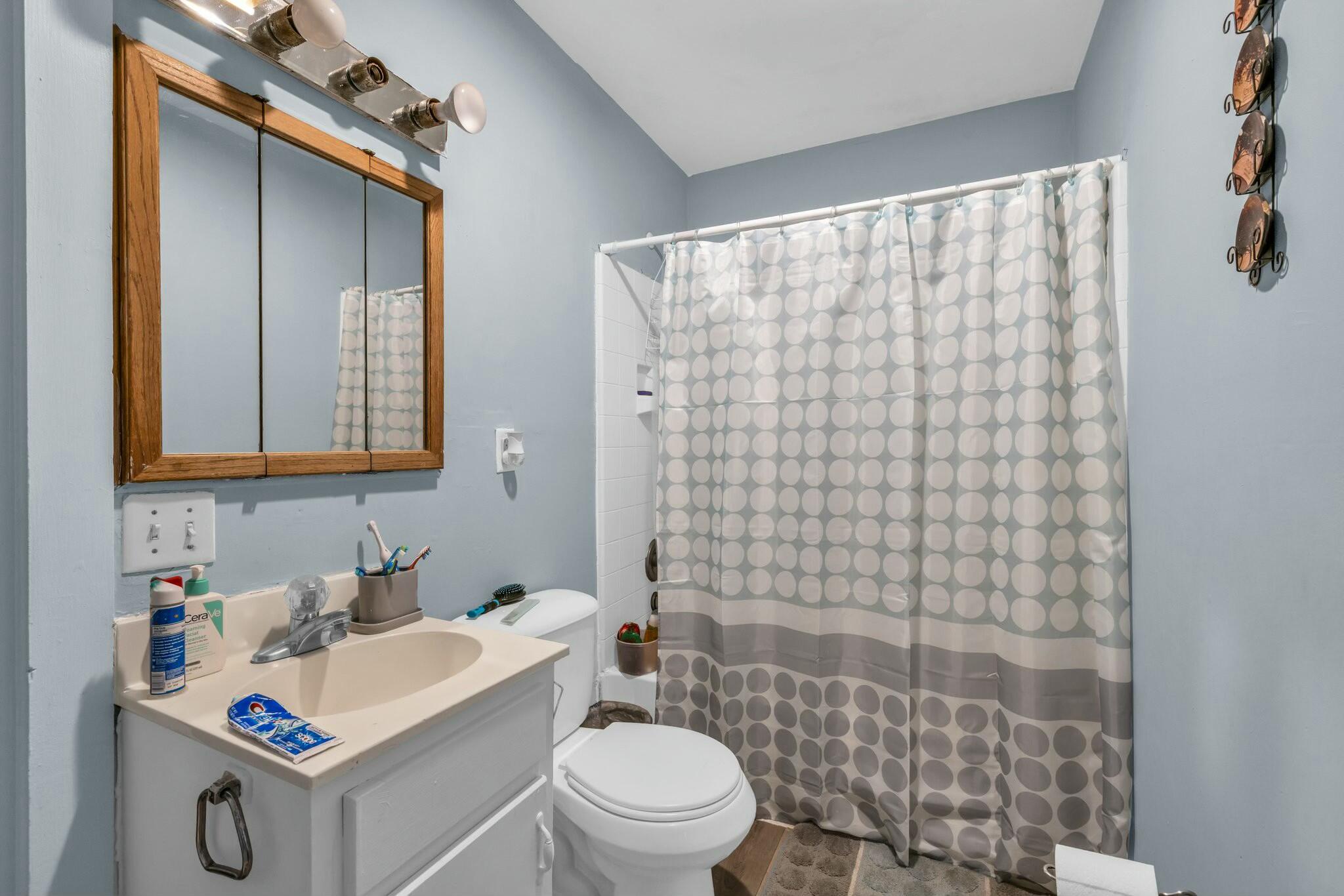 3844 Kingwood Circle