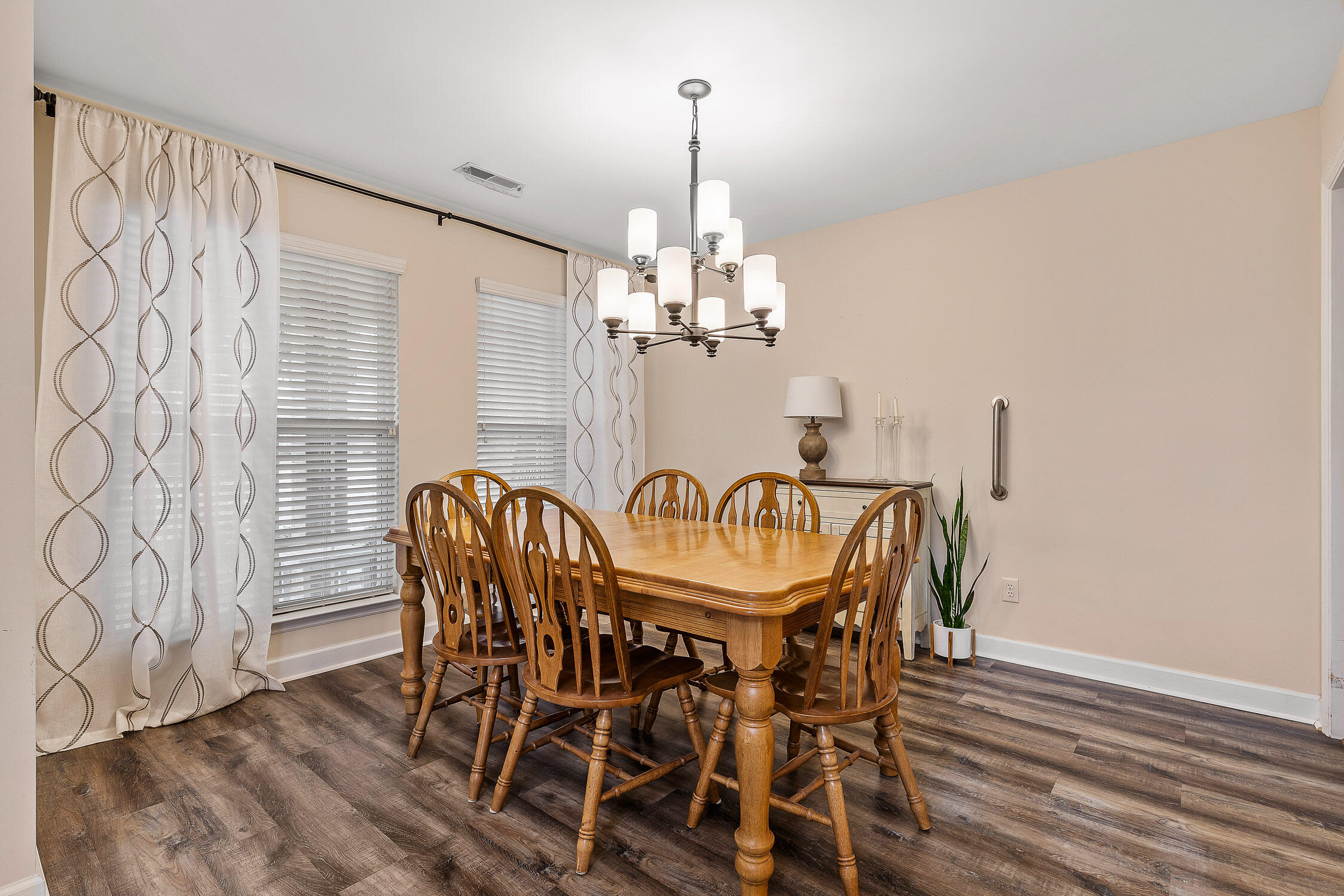 2410 Columbine Trail