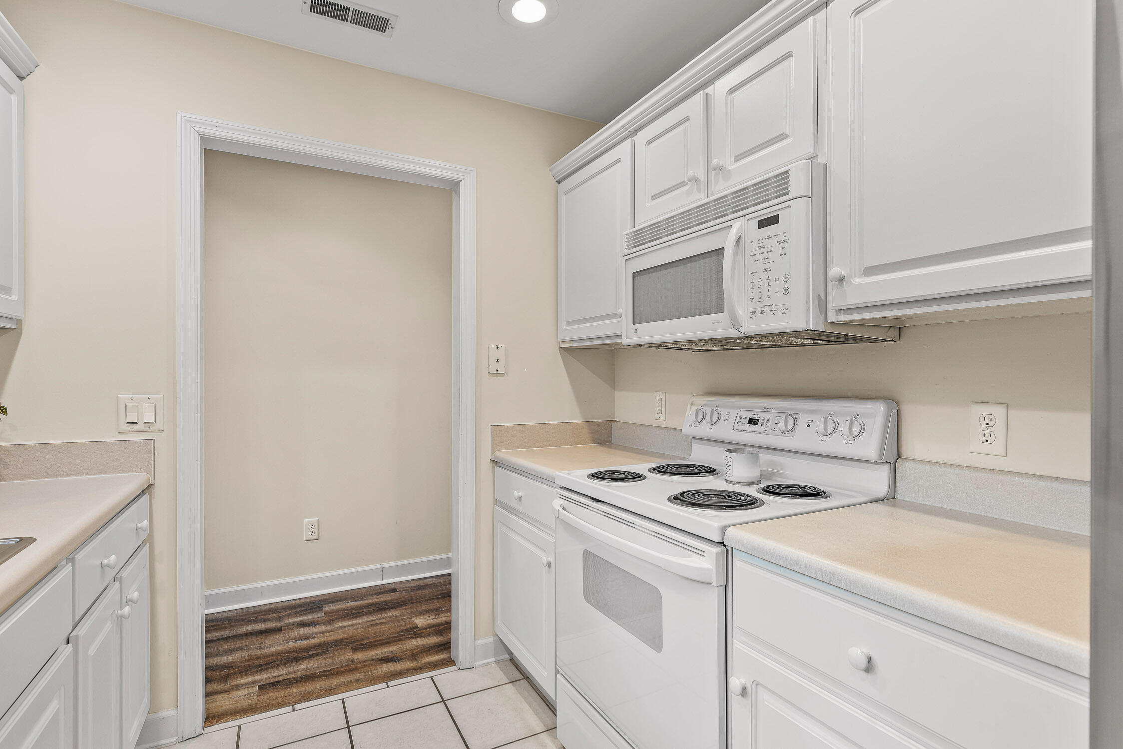 2410 Columbine Trail