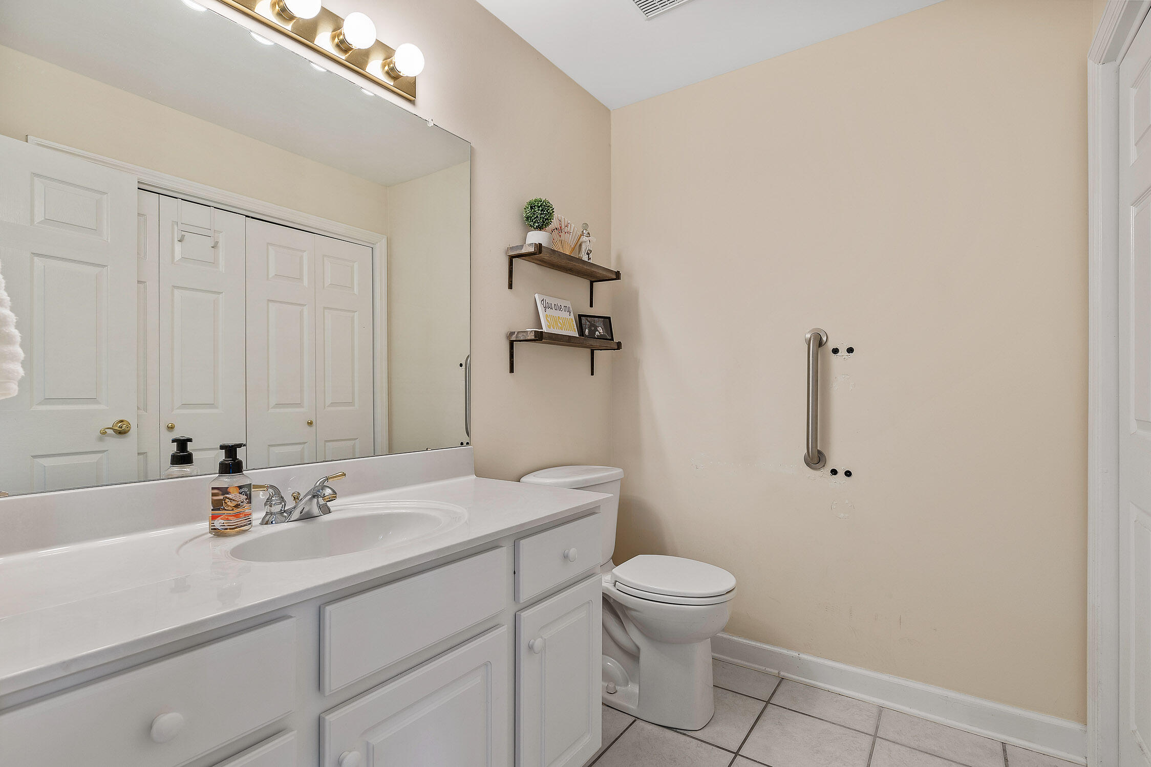 2410 Columbine Trail