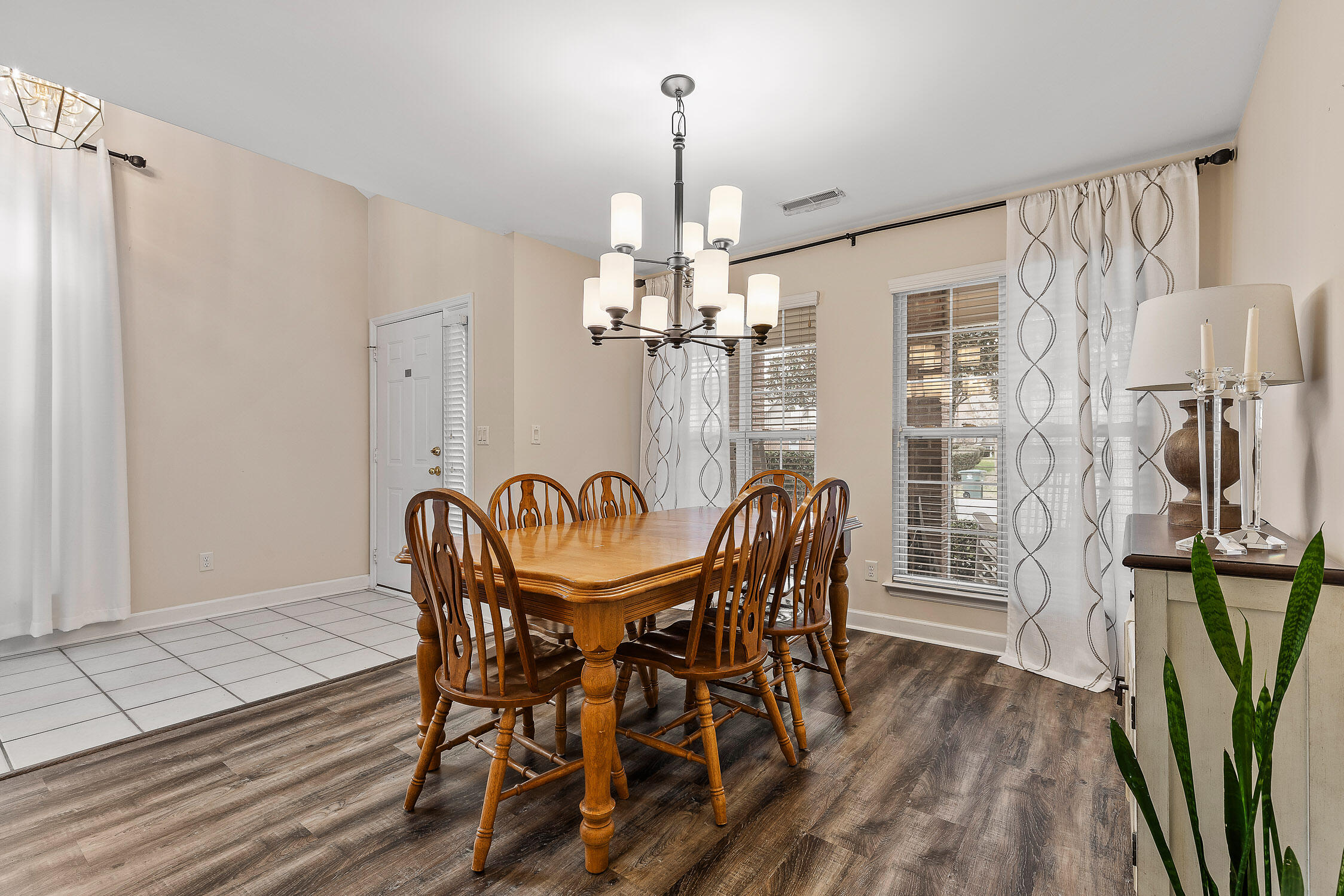 2410 Columbine Trail