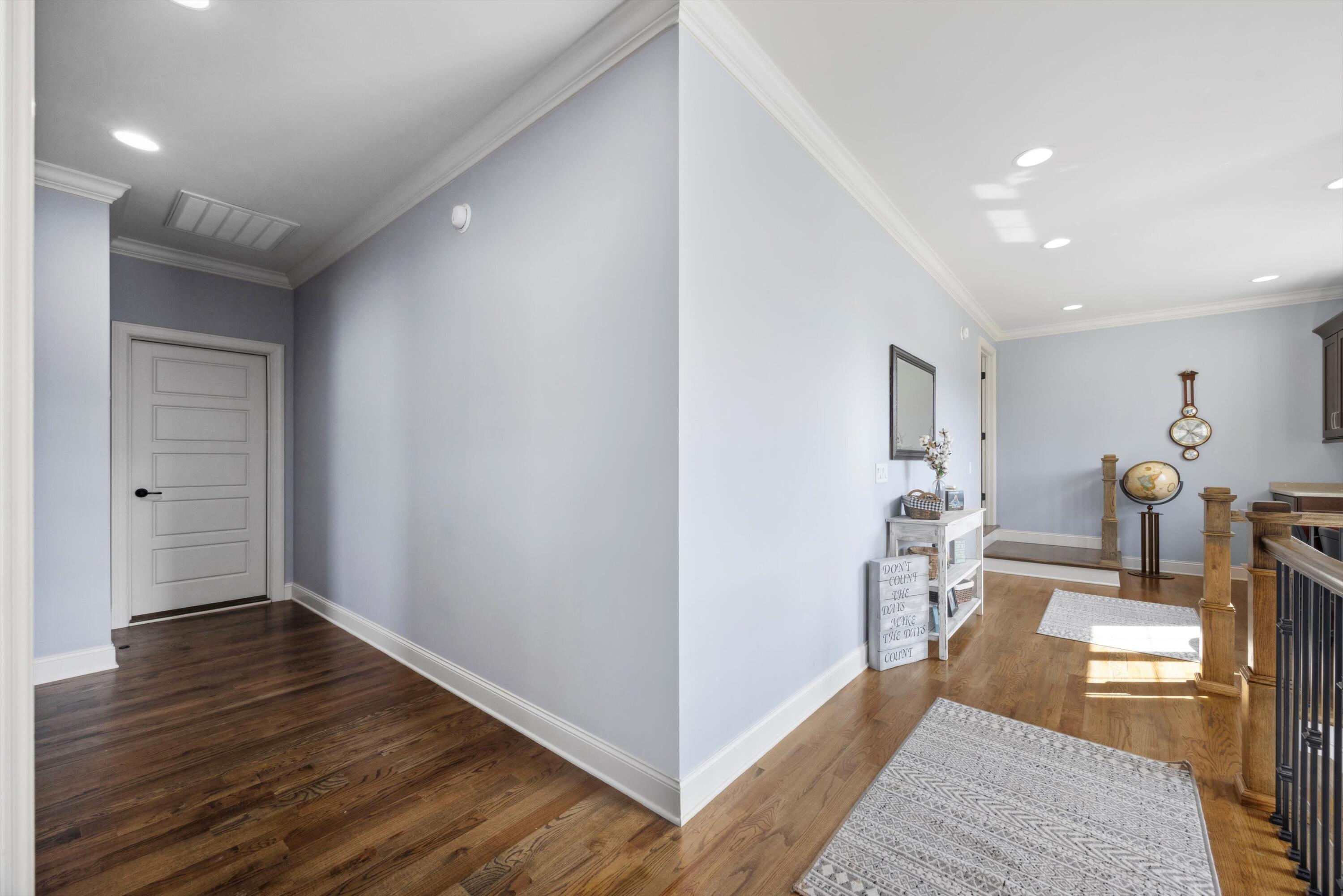 3182 Whistling Way, 172