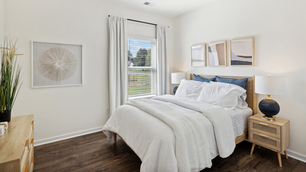 2019 Fairview Hls Drive NE
