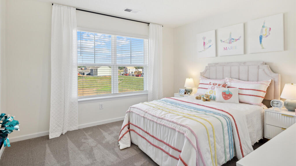 2019 Fairview Hls Drive NE