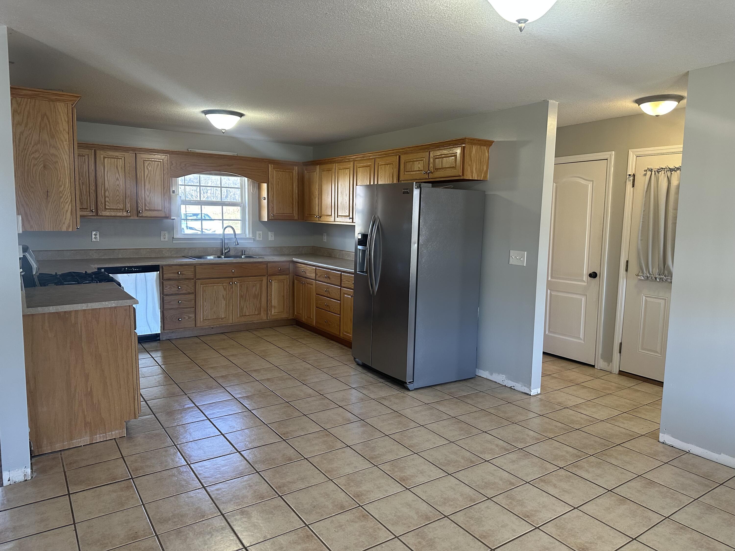 446 Neal Road, 9