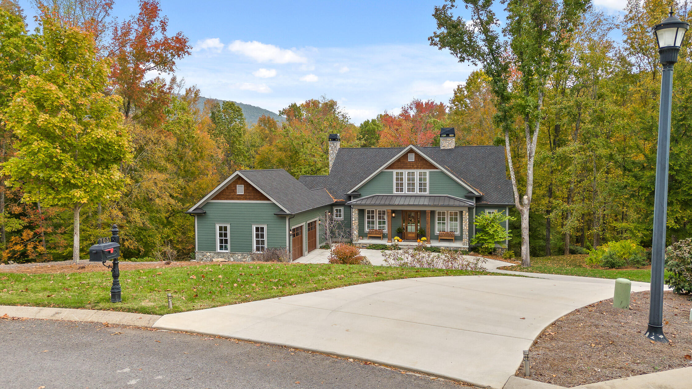 705 Wildrose Lane