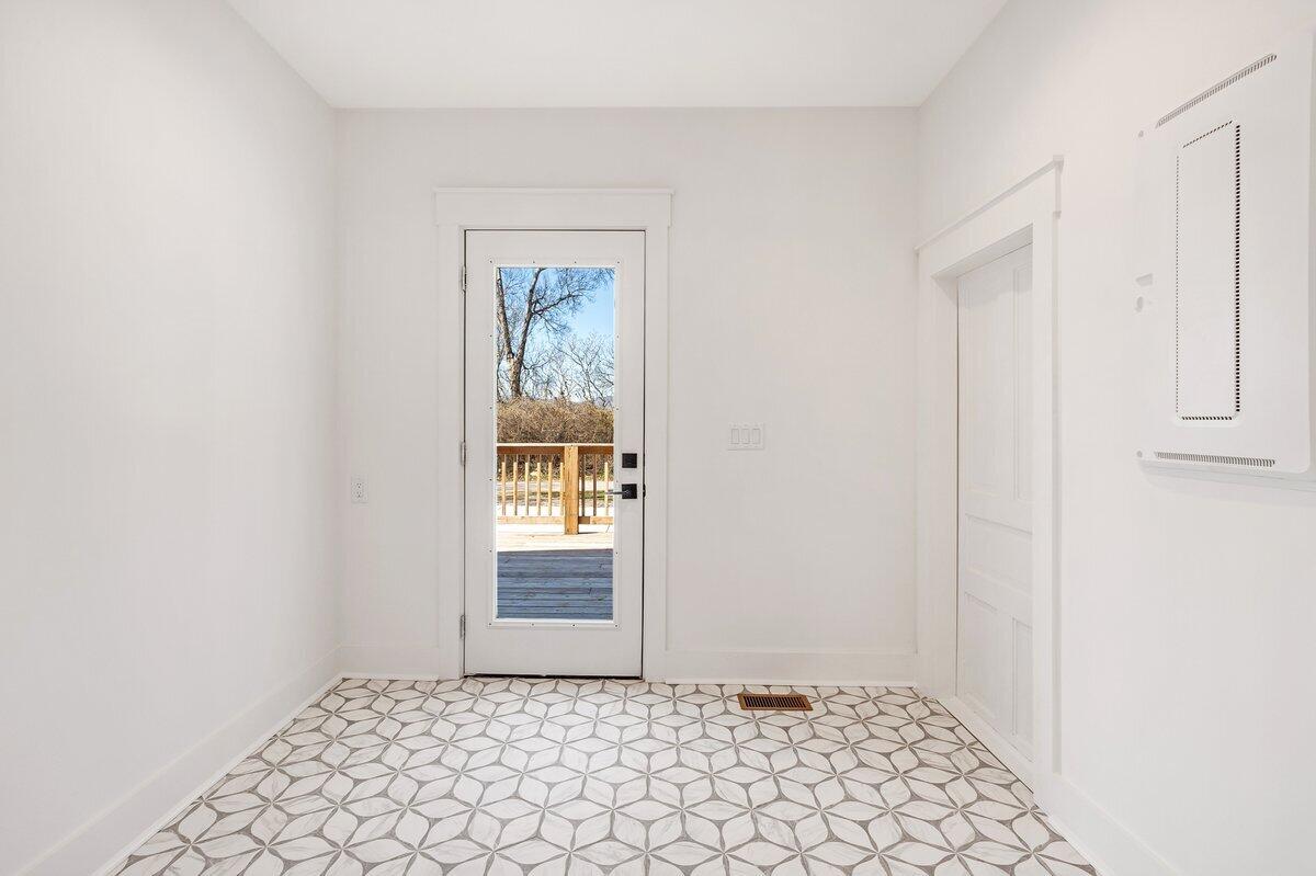 707 S Greenwood Avenue