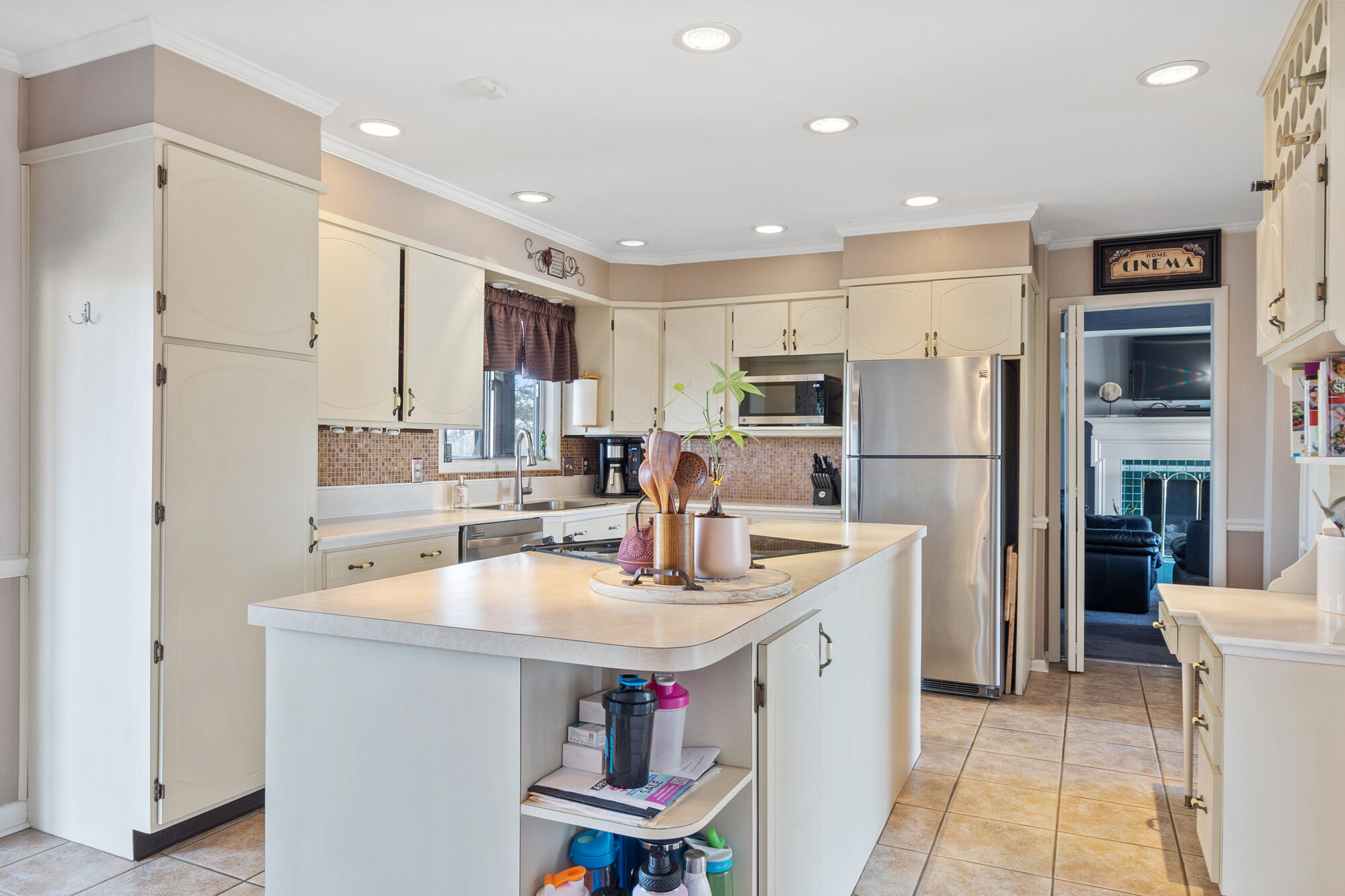 2124 Haven Crest Drive