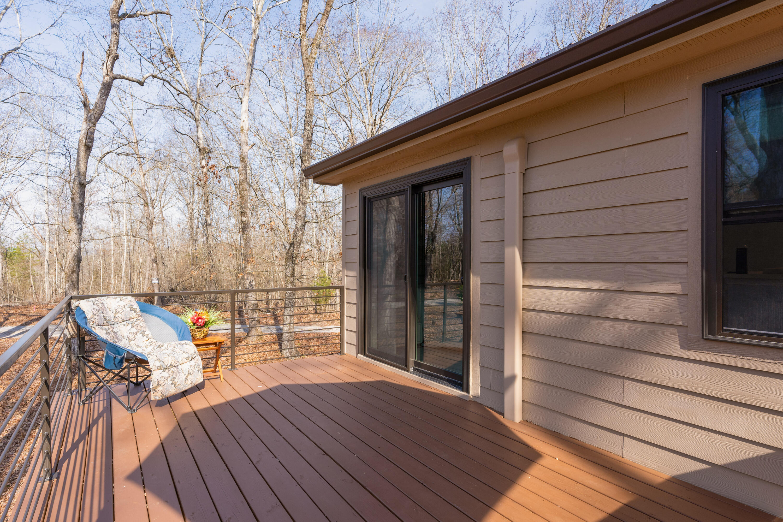 15903 Lakewood Drive