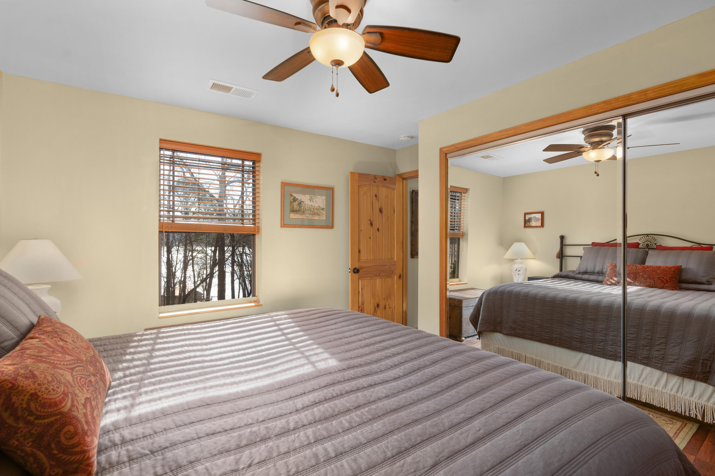 15903 Lakewood Drive