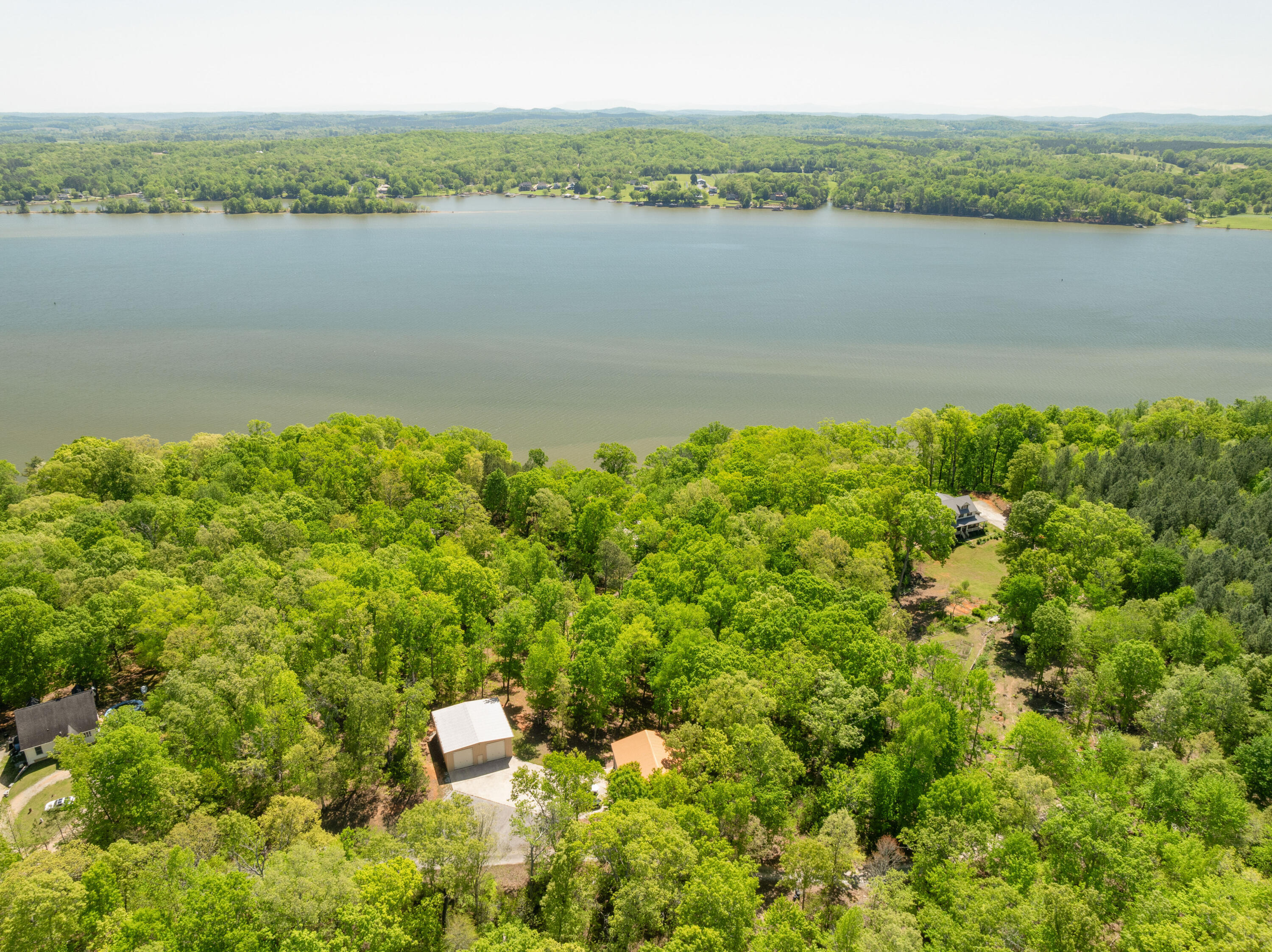 15903 Lakewood Drive